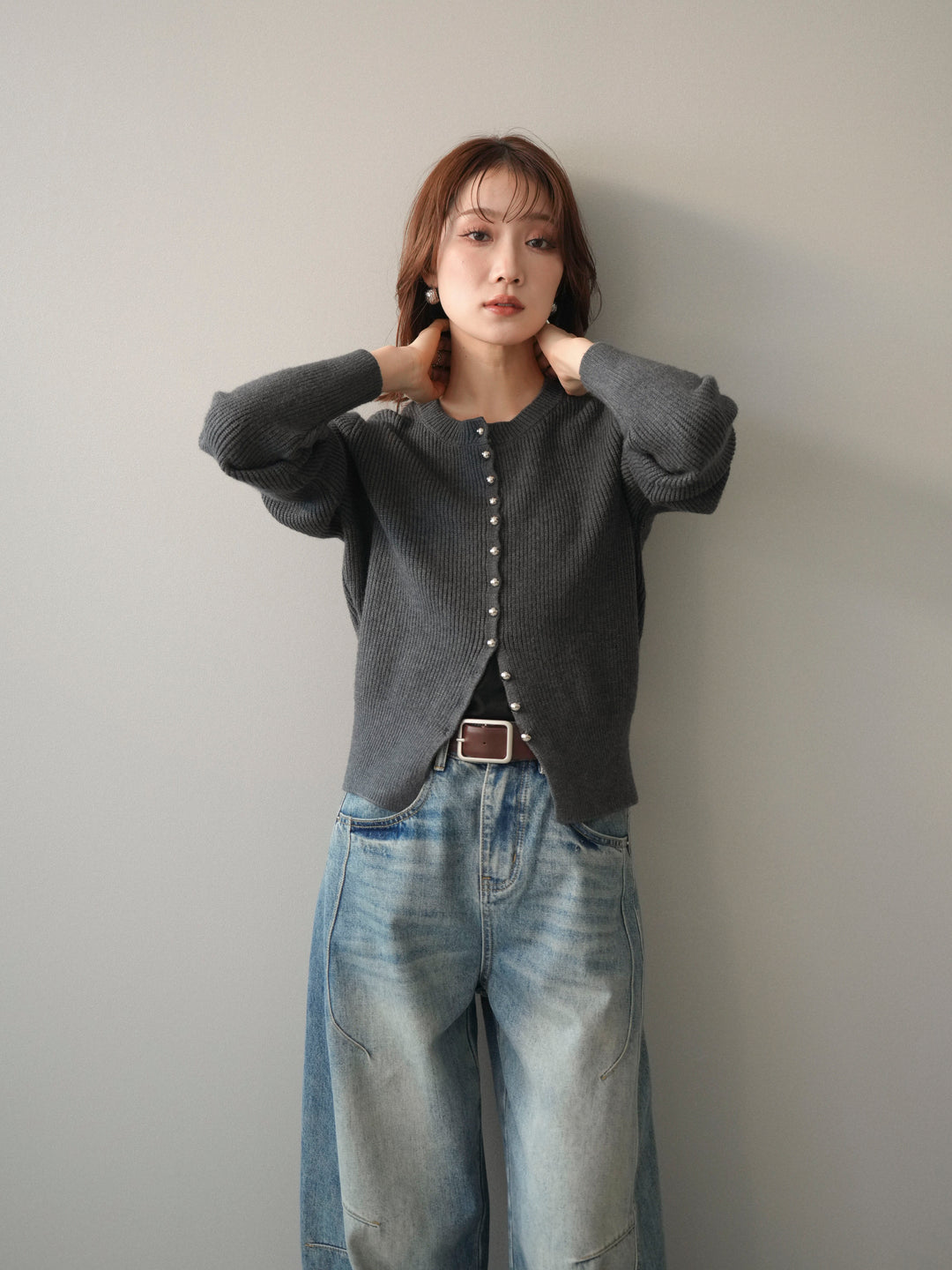 [SET]シルバーボタン畦編みニットカーディガン+ベルト付カーブデニムパンツ(2set)