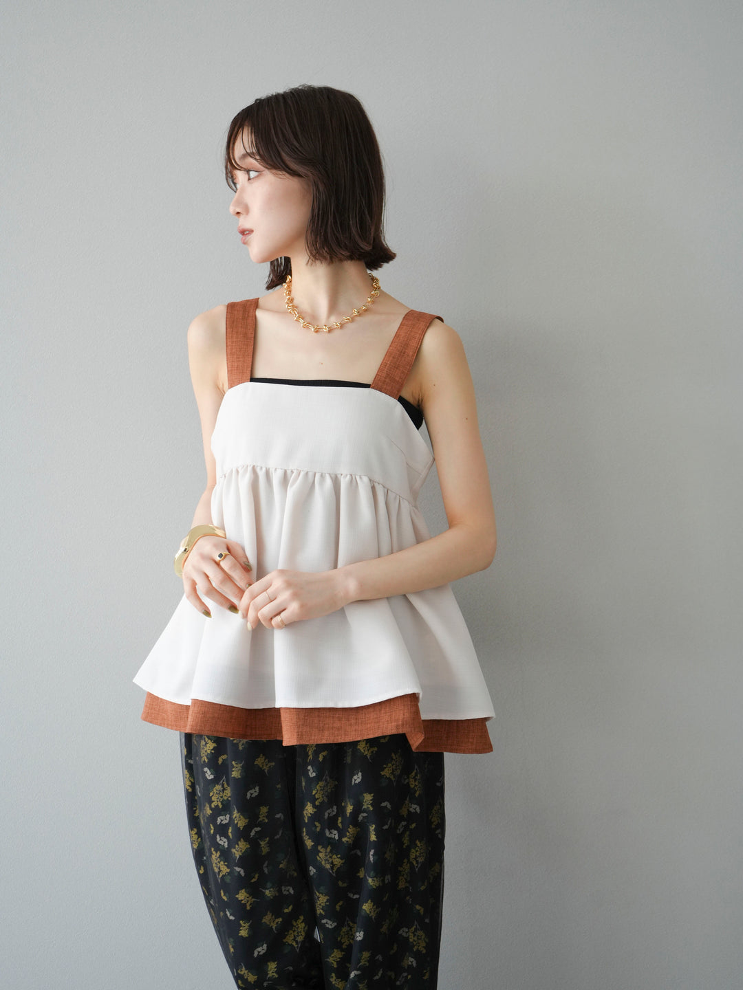 [SET]リネンライク配色フレアタンクトップ+コード刺繍チュールレイヤードパンツ+ブーケプリントタックパンツ(3set)