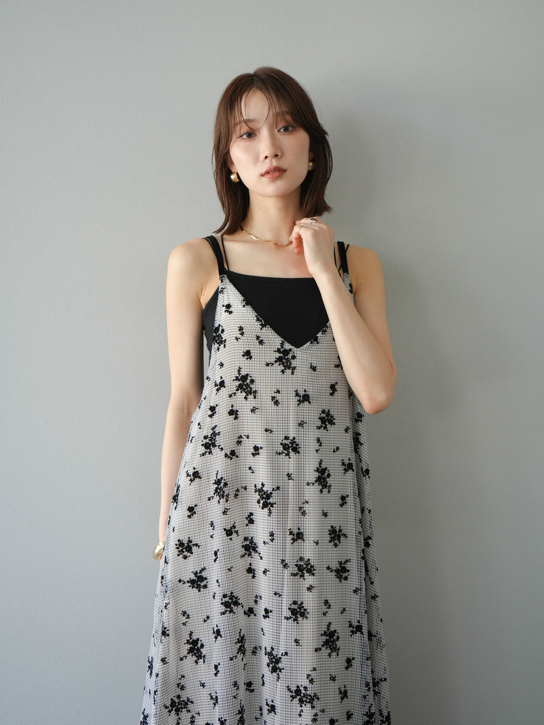 [SET]フロッキーチュールレイヤードベロアキャミワンピース+カップ付きバッククロスキャミソール(2set)