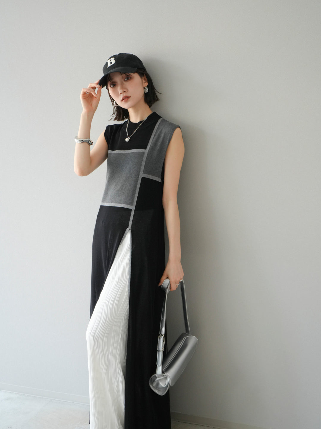 [SET] 配色開衩針織洋裝 + 波浪滾邊休閒褲 (2件套)