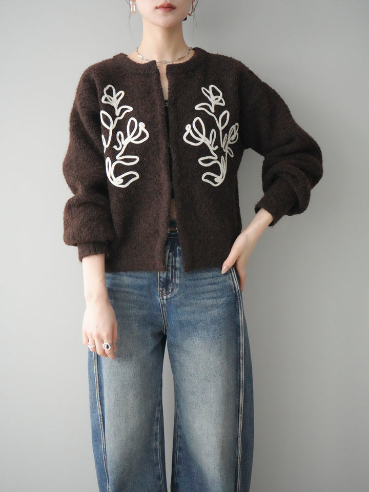 [予約]テープ刺繍ホック開きブークレニットカーディガン/darkbrown
