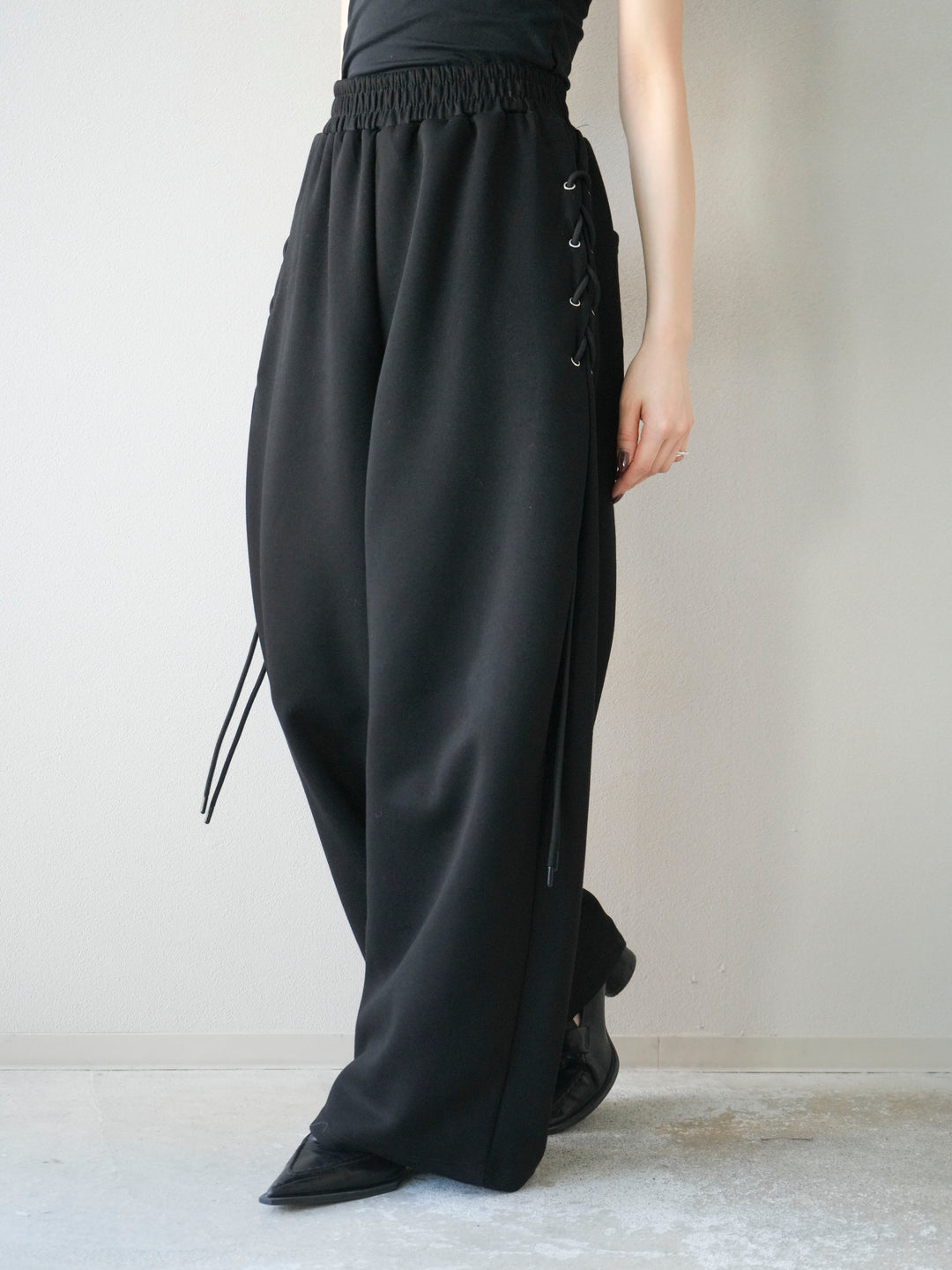 [予約]サイドレースアップスウェットワイドパンツ/ブラック