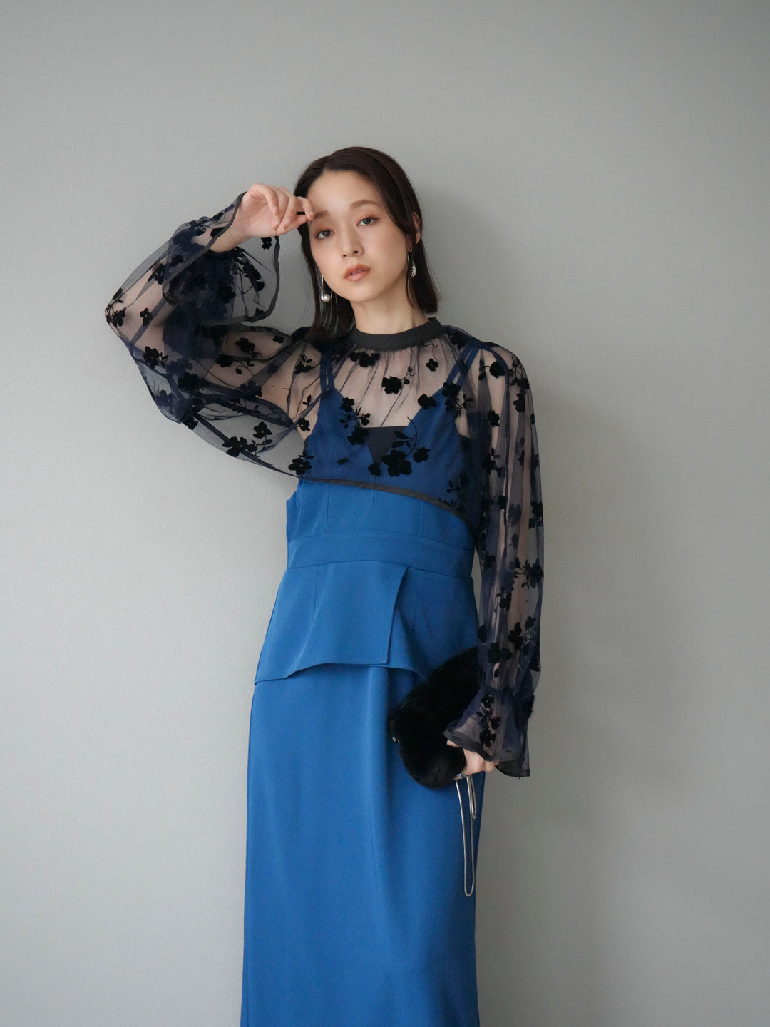 [予約]チュールフラワーフロッキーショートブラウス/ネイビー