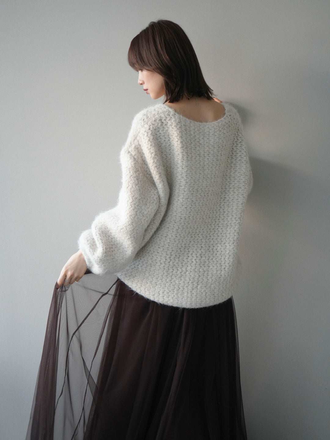 [SET]ウールタッチラメミックスヤーンVネックニットプルオーバー+チュールボリュームスカート(2set)