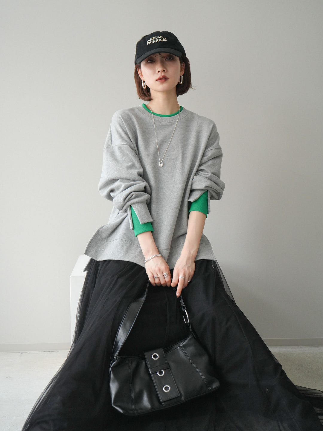 [SET]配色レイヤードデザインスエットプルオーバー+チュールボリュームスカート(2set)