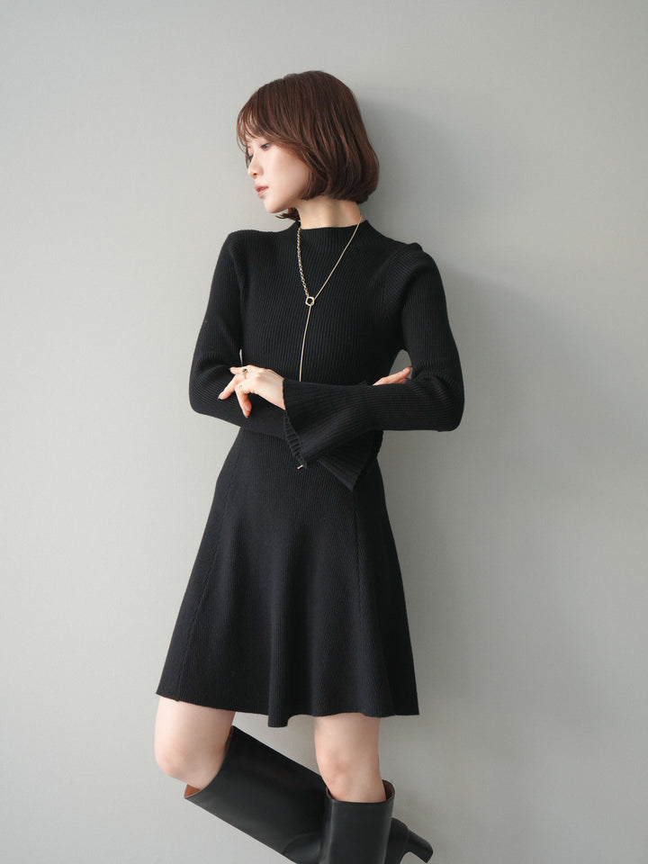 [予約]フレアリブニットミニワンピース/black