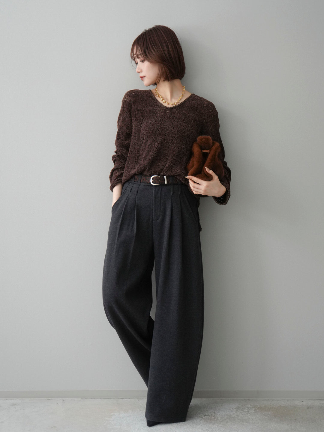 [SET]モール透かし編みニットトップス+アニマル柄ベルト付きウールタッチワイドパンツ(2set)