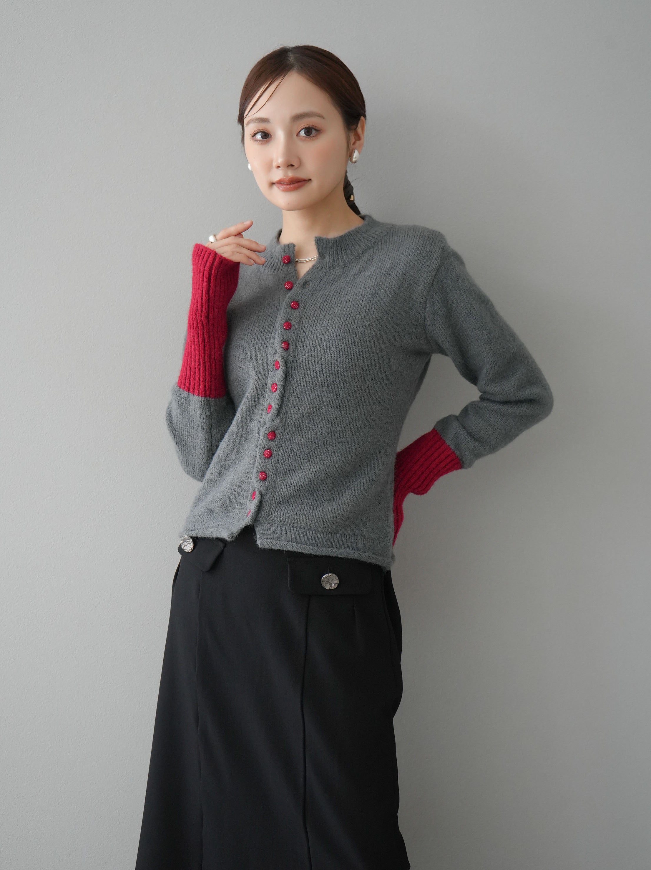 maio グレー カーディガン ボタン付き maio グレー カーディガン ボタン付き カーディガン ボタン付き