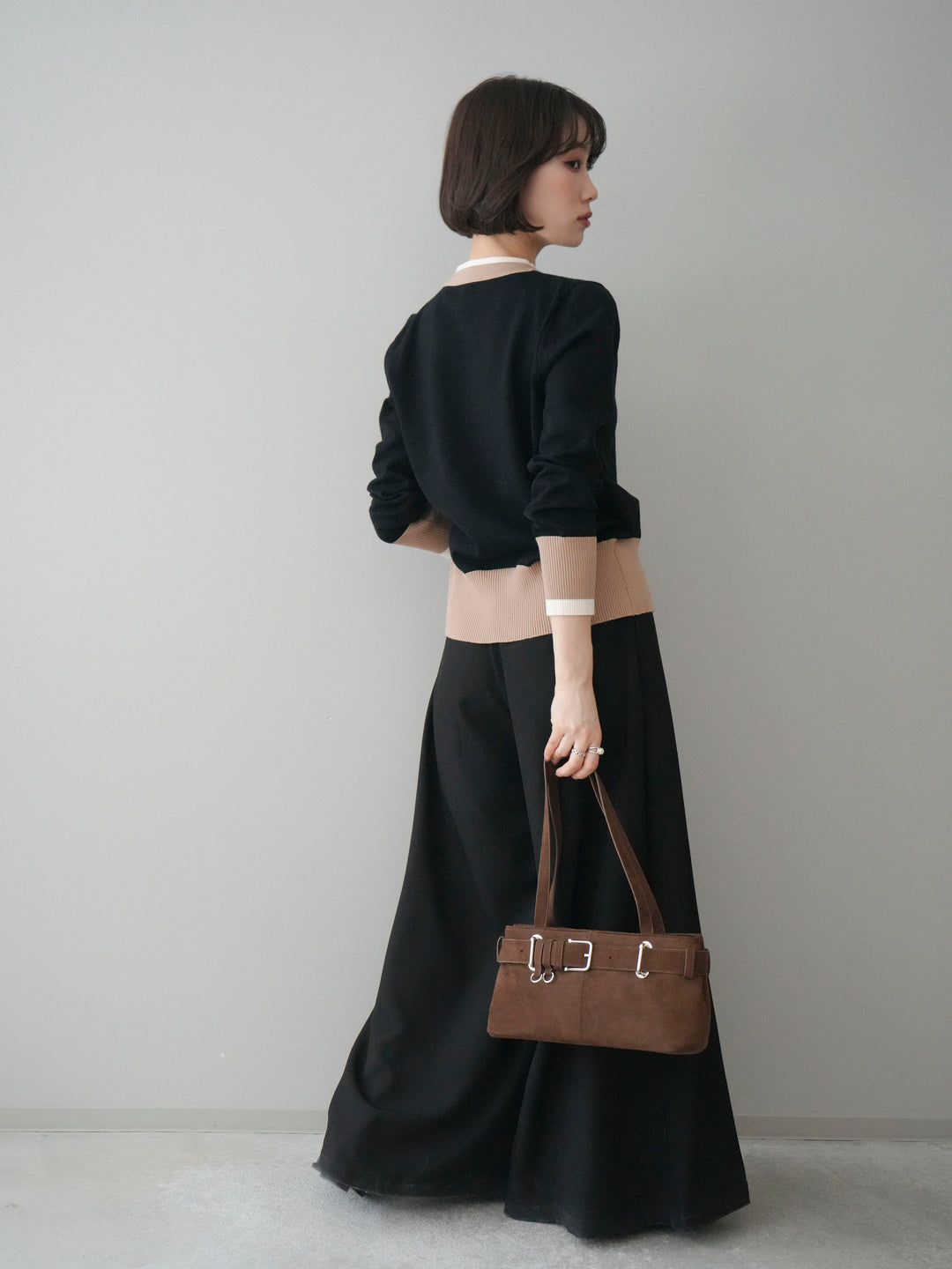 [SET]デザインボタン配色Vネックニットカーディガン+テープベルトタックバギーパンツ(2set)