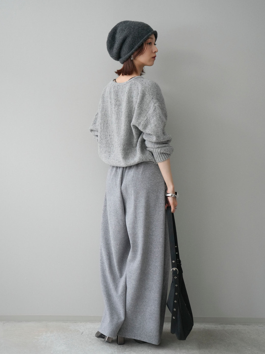 [SET]ツイストネックラメネップヤーンニットプルオーバー+ウエストベルトカーブラインスエットパンツ(2set)