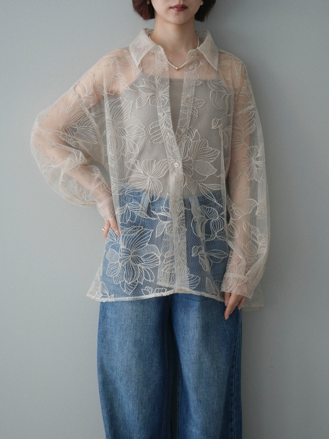 [予約]チュールフラワー刺繍オーバーシャツ/ecru