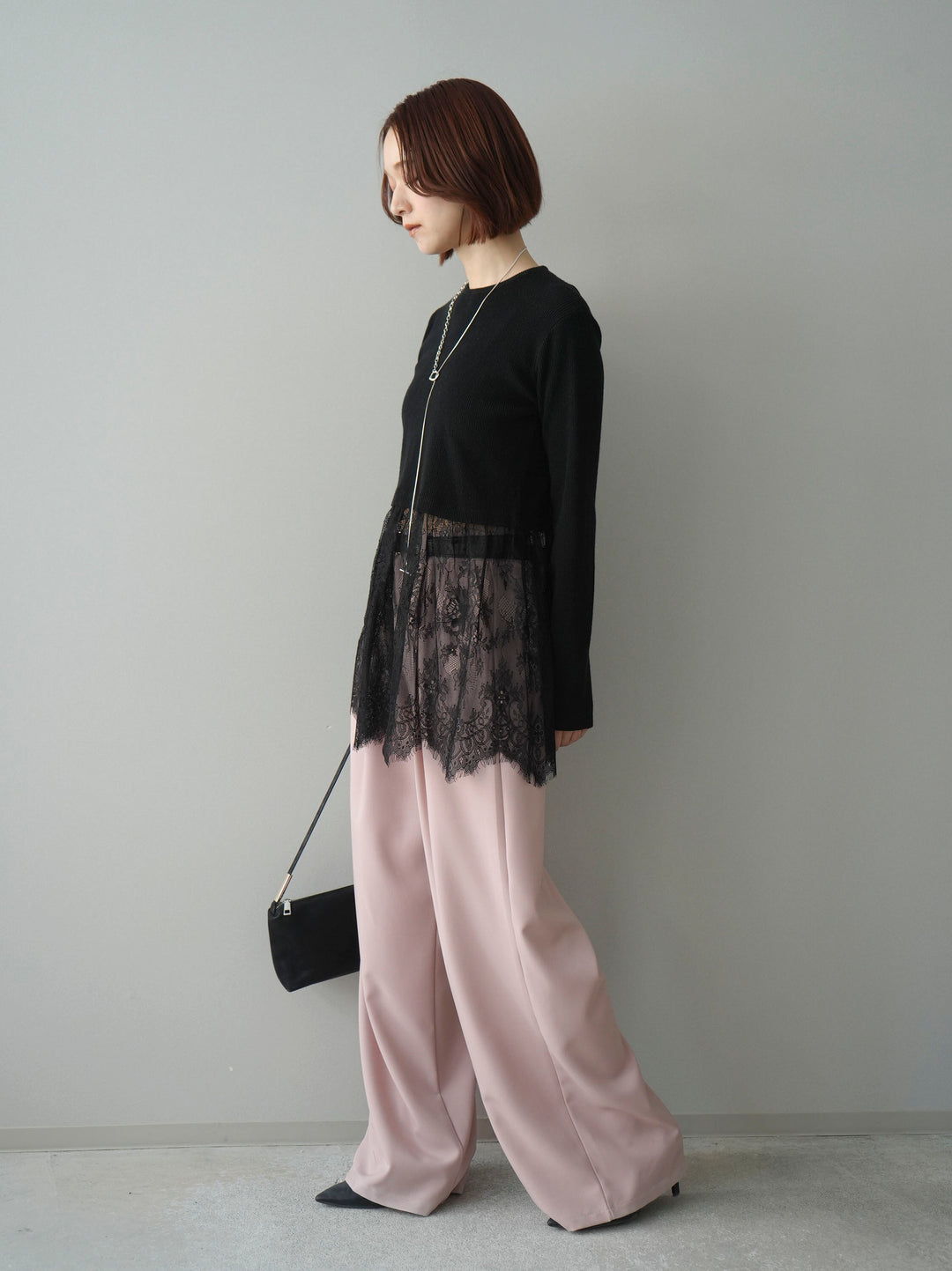 [SET]クルーネックレースドッキングリブニットトップス+ベルト付キーホルダーモチーフワイドパンツ(2set)