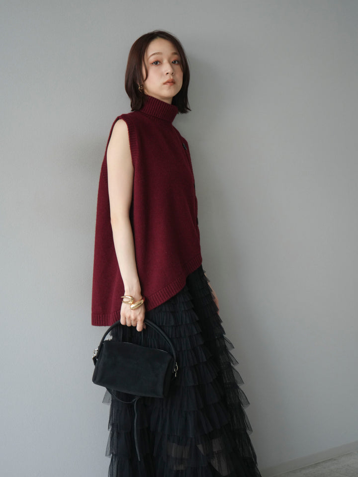 [予約]デザインボタンハイネックニットベスト/red