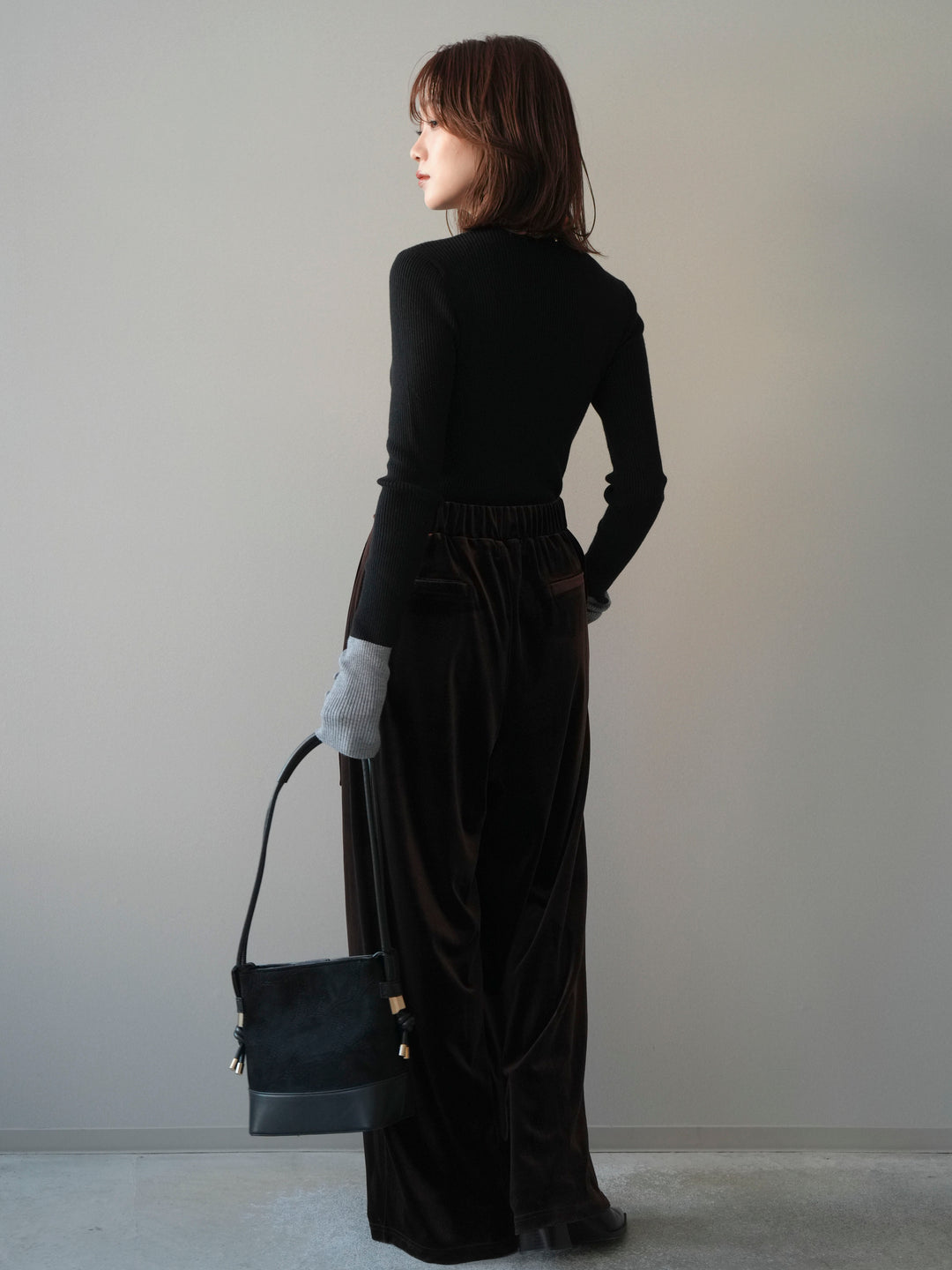 [SET]袖ボタンハイネック配色リブニットトップス+ベロアベルトスリムパンツ(2set)