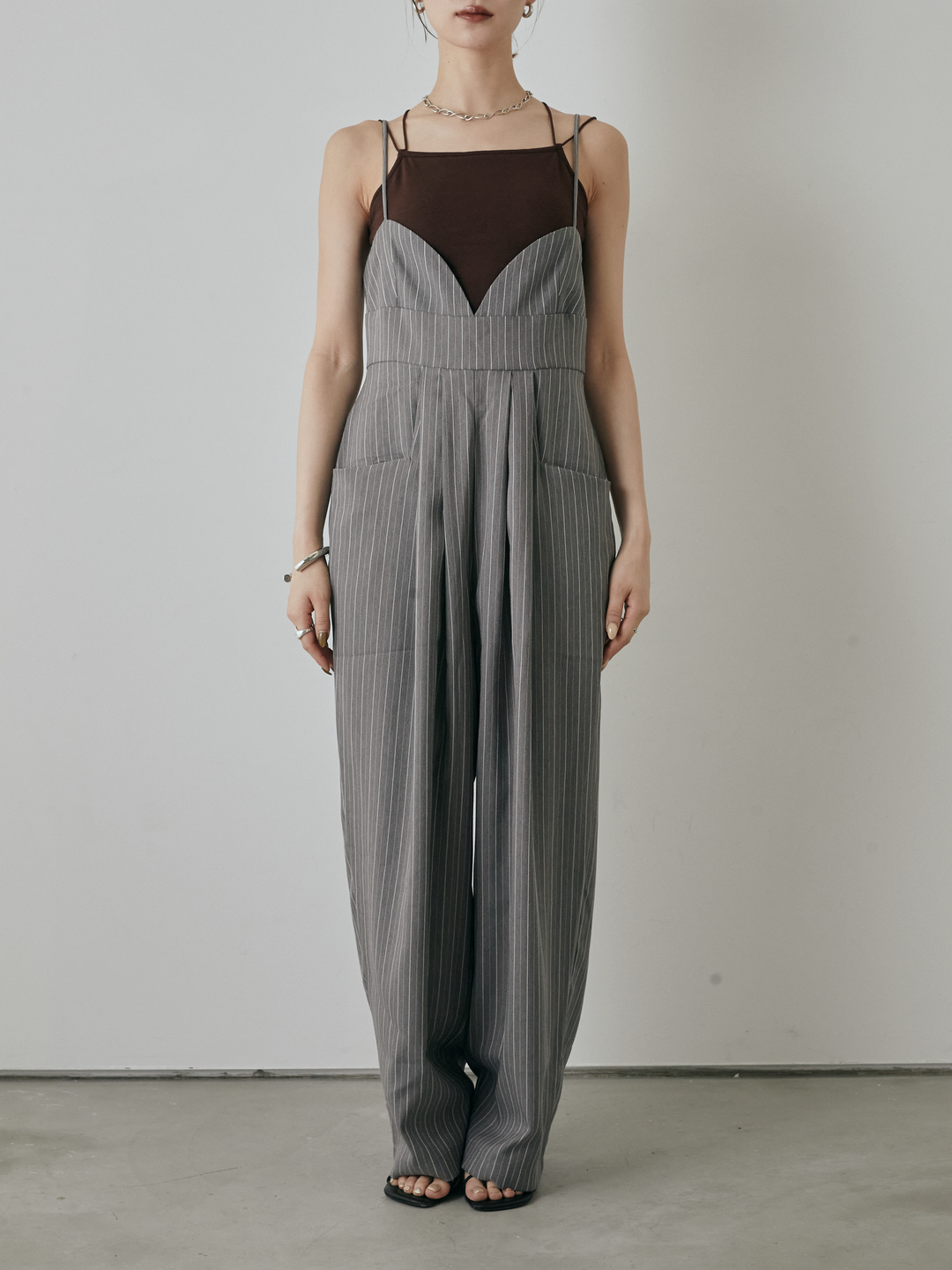 [予約]ヘリンボーンストライプサロペット/チャコール