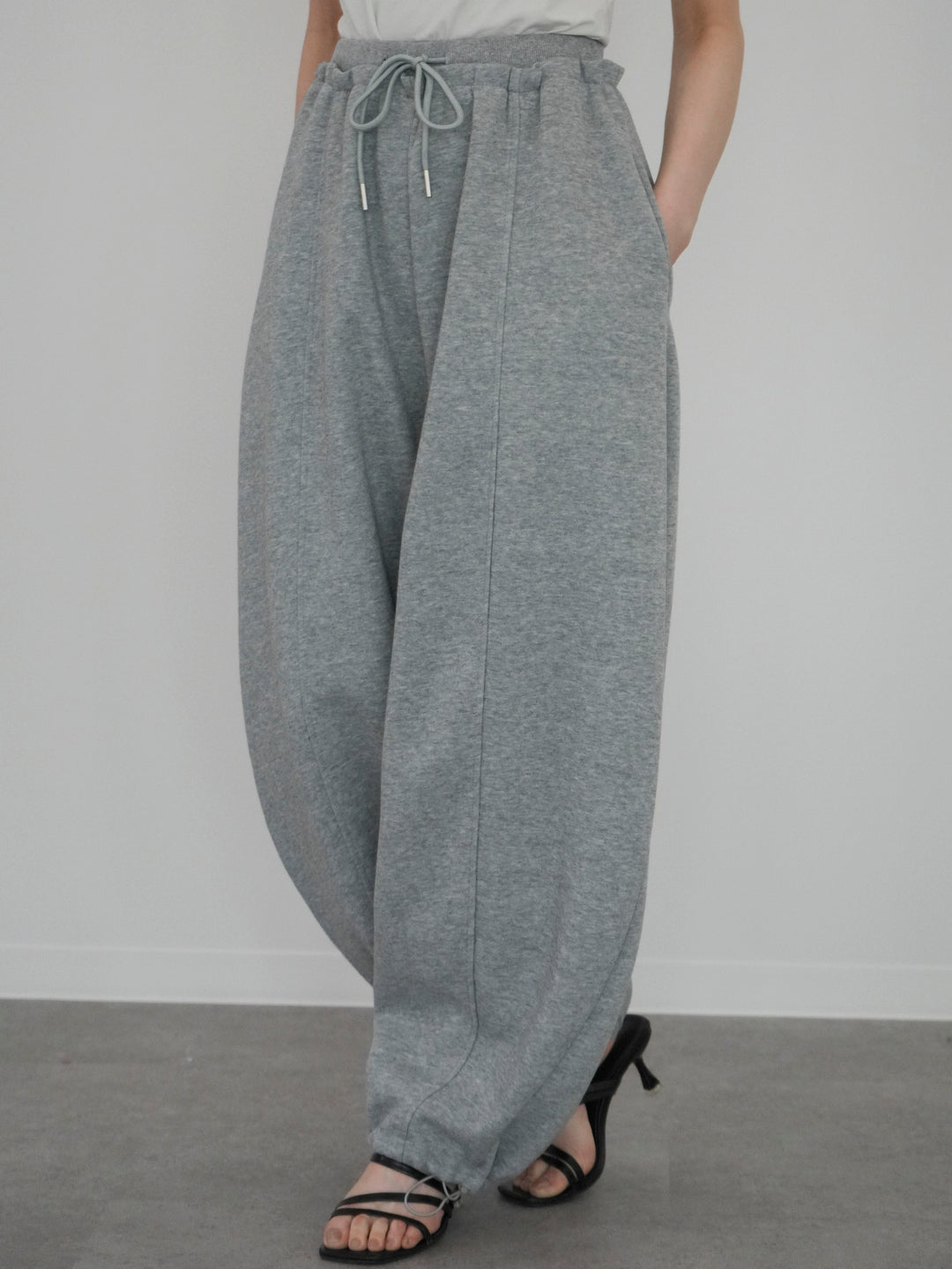 [予約]ダブルウエストドロストヘムスウェットパンツ/gray