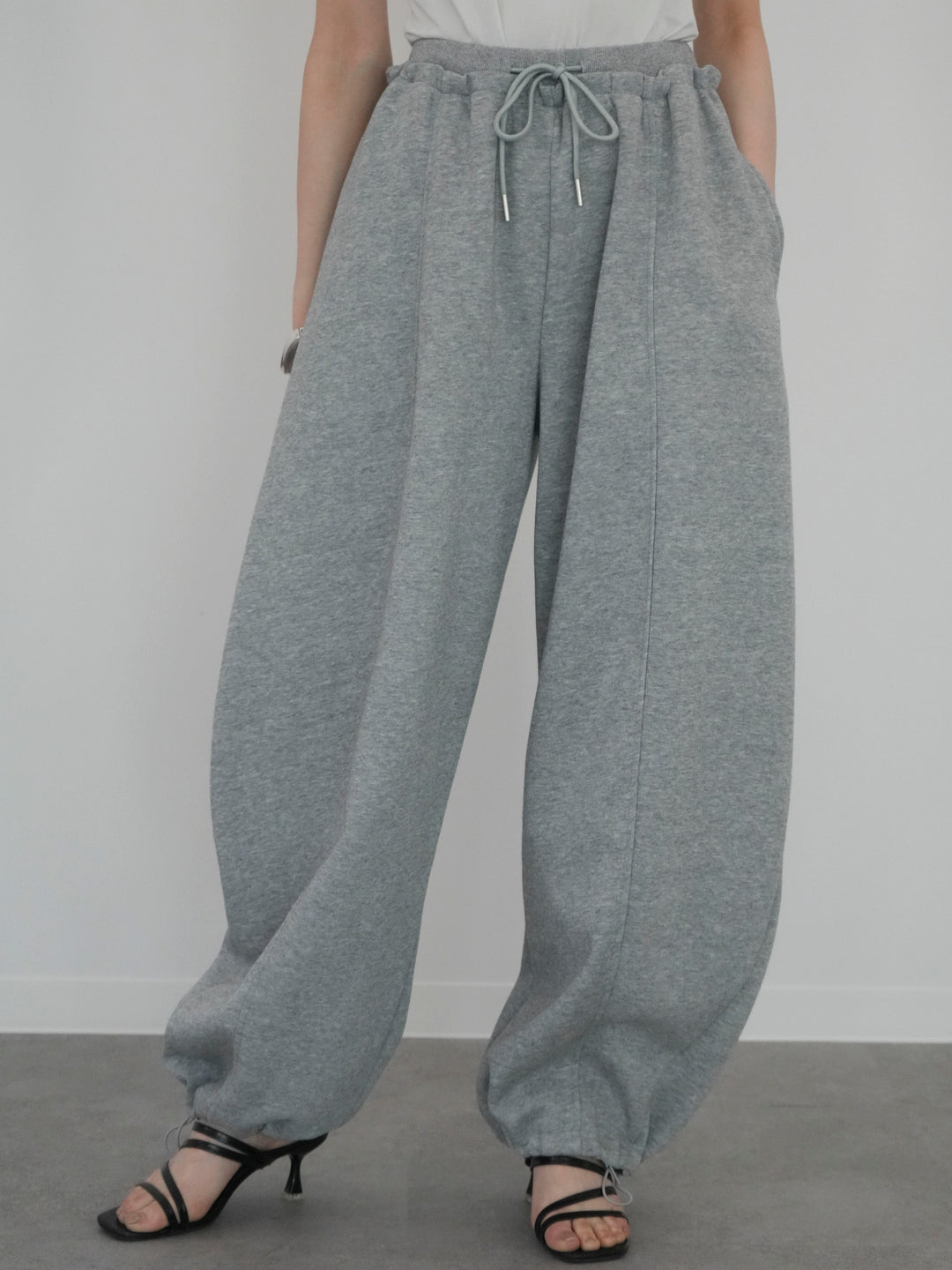 [予約]ダブルウエストドロストヘムスウェットパンツ/gray