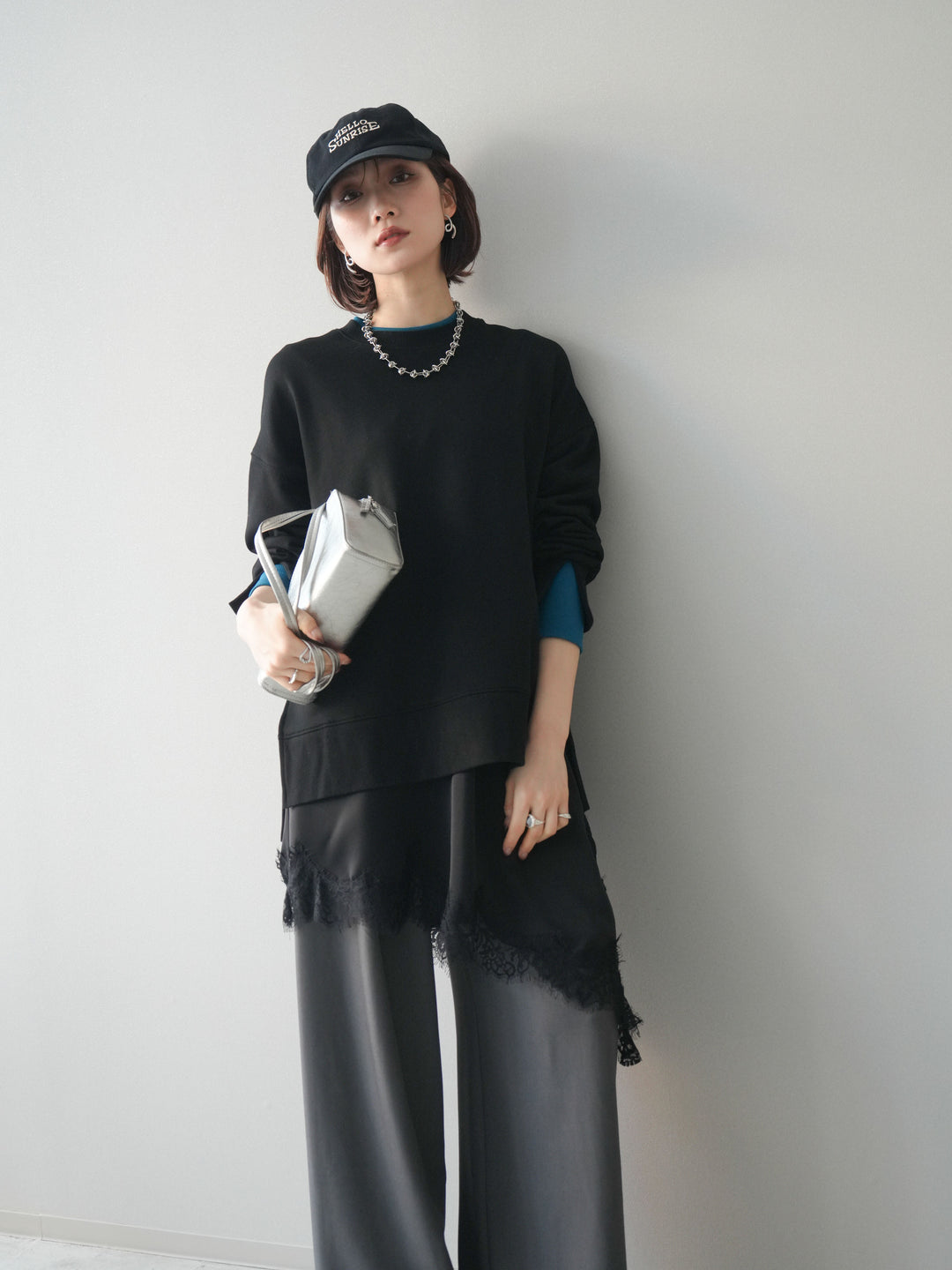 [予約]配色レイヤードデザインスエットプルオーバー/black