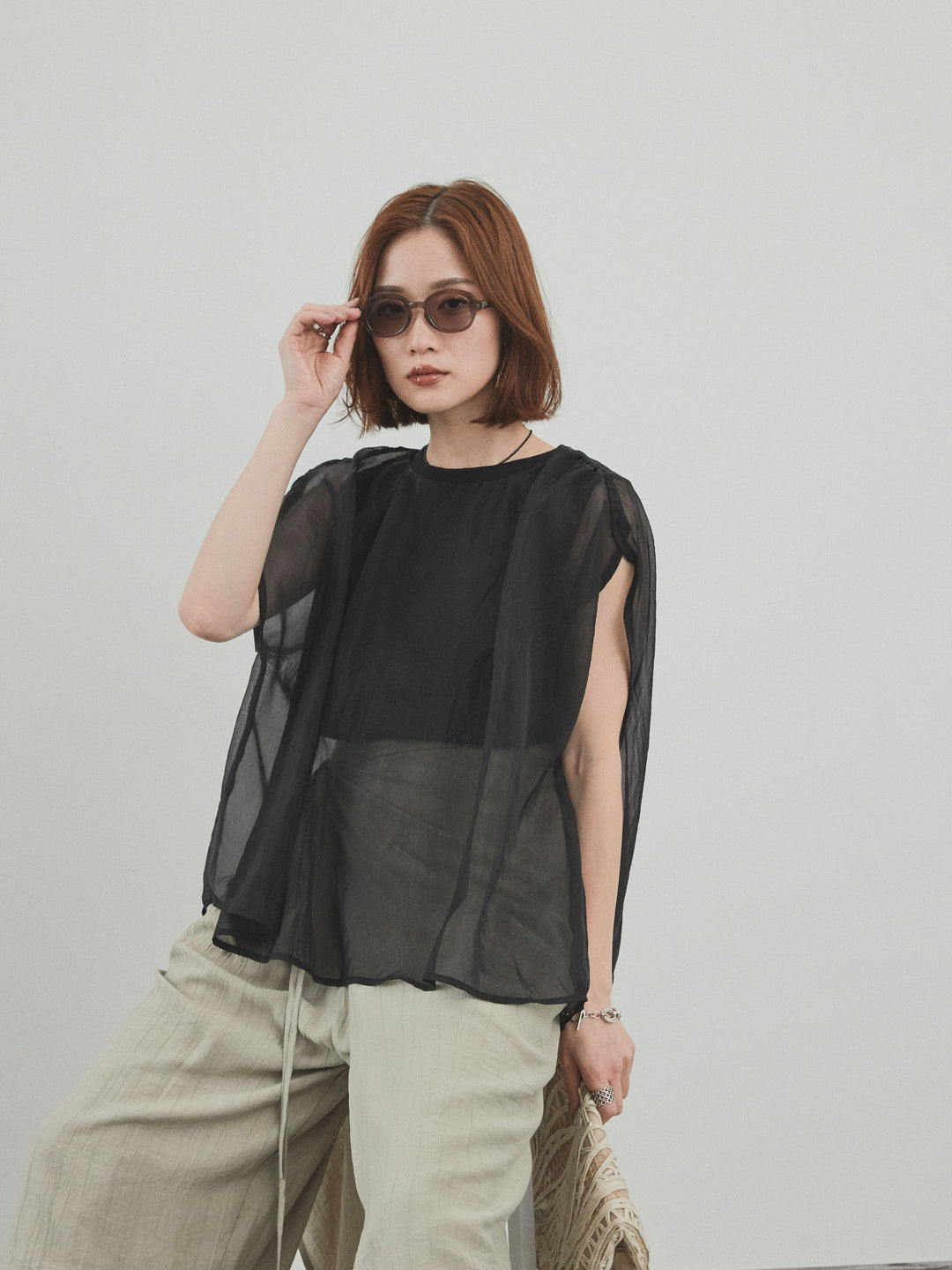 [SET]コンパクトスムースシアーレイヤードトップス+ワッシャーサテンレイヤードスカートパンツ(2set)