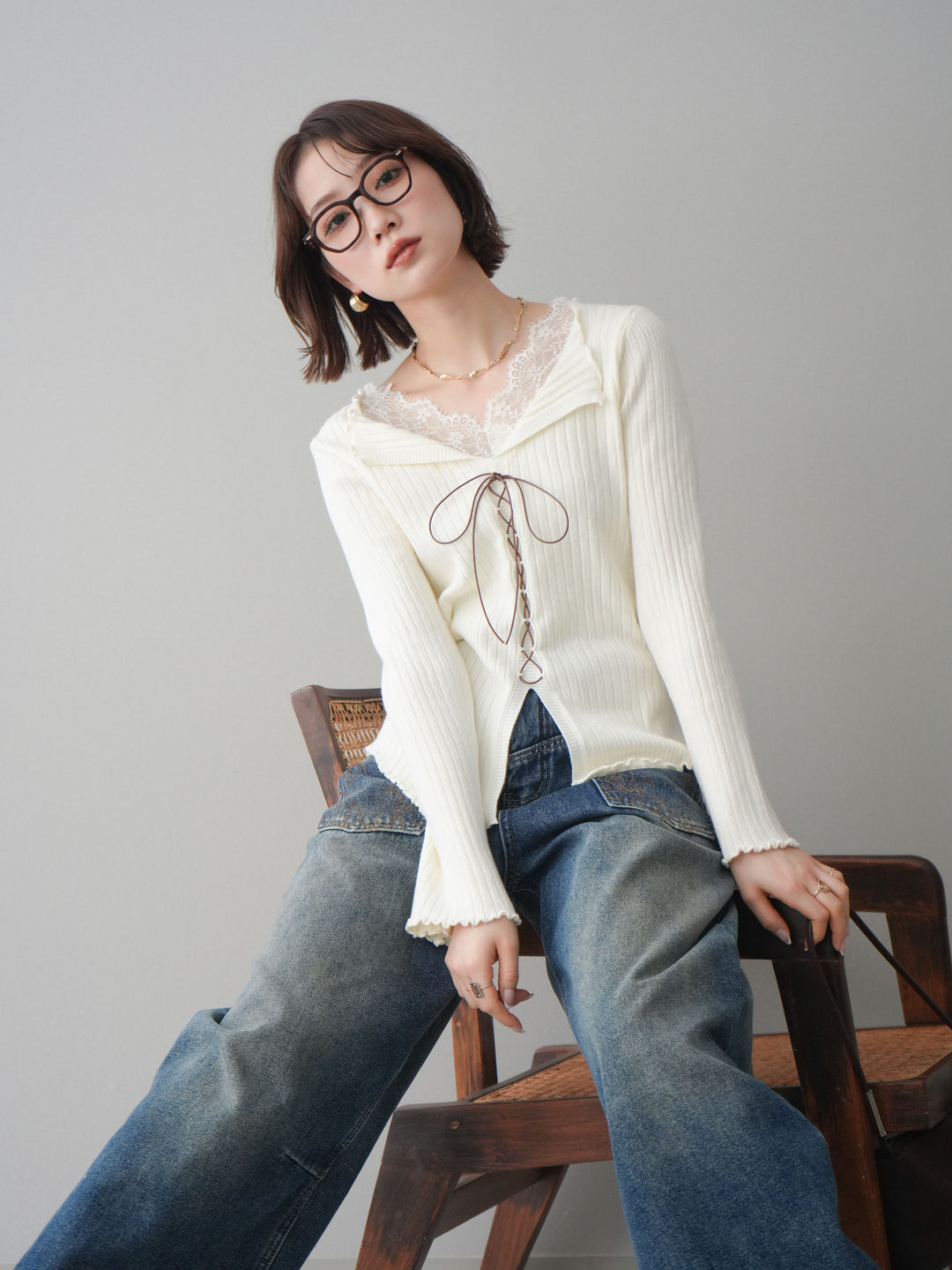 [予約]レースネックレースアップリブニットトップス/ivory