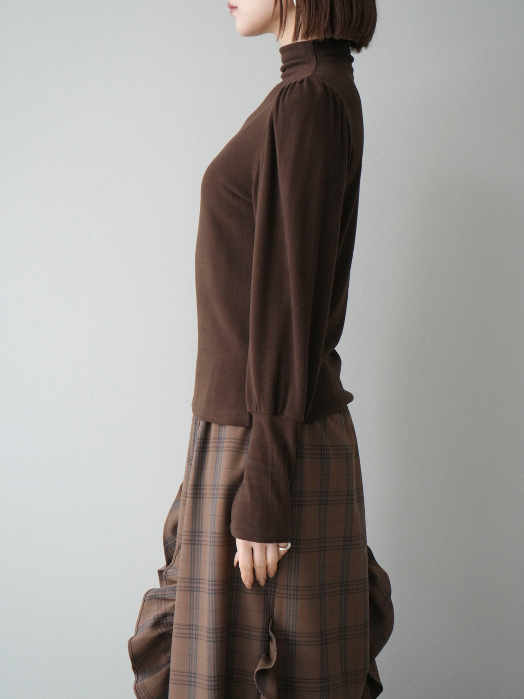 [予約]プチネックパワーショルダー起毛トップス/brown