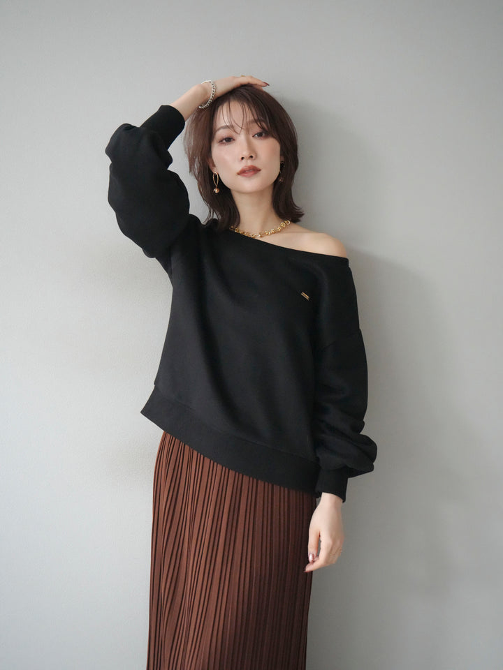 [予約]プレート付裏起毛ワンショルプルオーバー/black