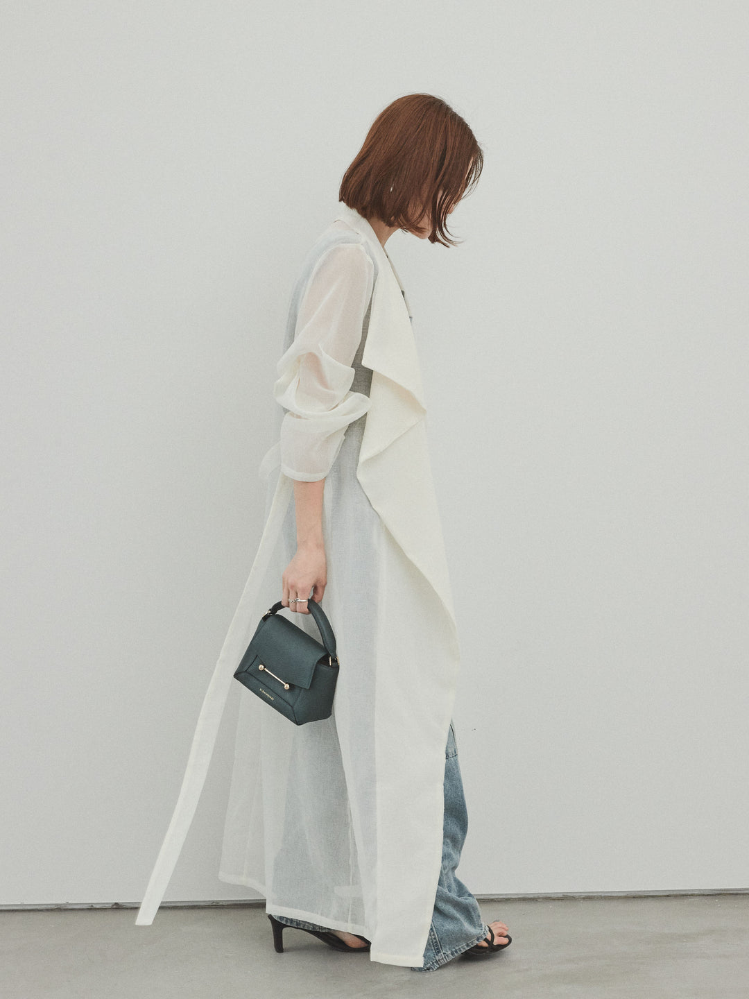 [SET] 中縫牛仔背帶褲 + 透視長版外套（2 件組）