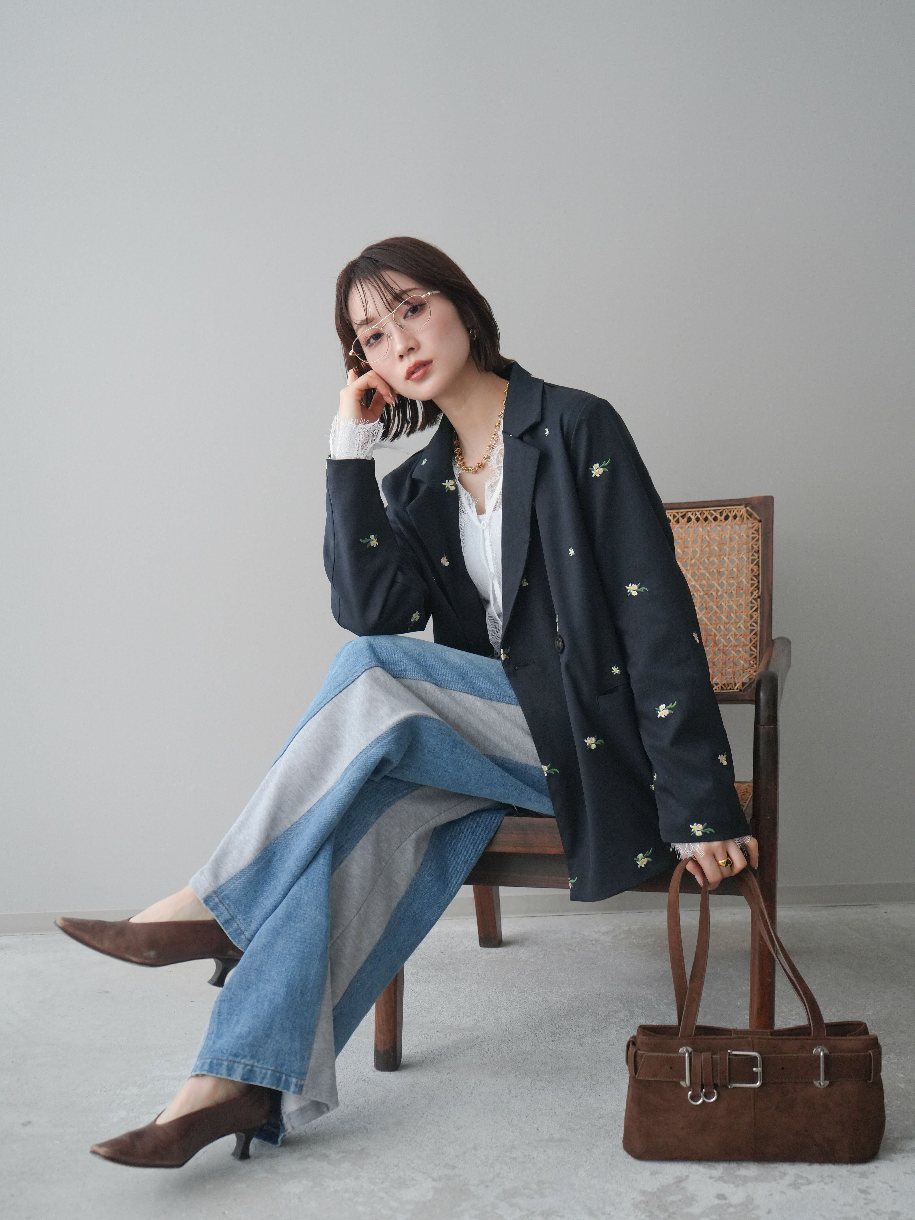 予約]フラワー刺繍テーラードジャケット/navy – Lumier