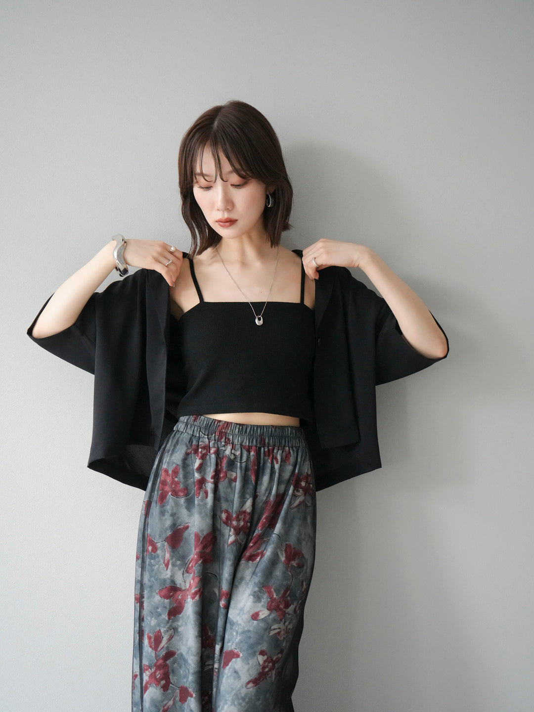 [SET]ハーフショートジャケット+フラワープリントチュールレイヤードパンツ(2set)