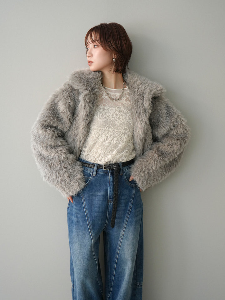 【套裝】短款人造毛領罩衫+薄紗蕾絲上衣+羊毛襯裡牛仔修身褲（三件套）