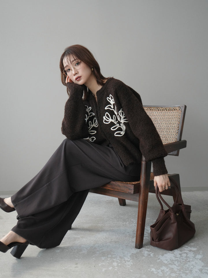[予約]テープ刺繍ホック開きブークレニットカーディガン/darkbrown