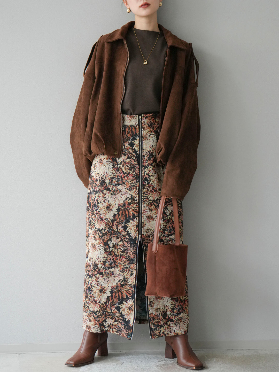 [套裝] 麂皮外套 + 小領法式針織上衣 + 哥布蘭前拉鍊緊身裙（3 套）