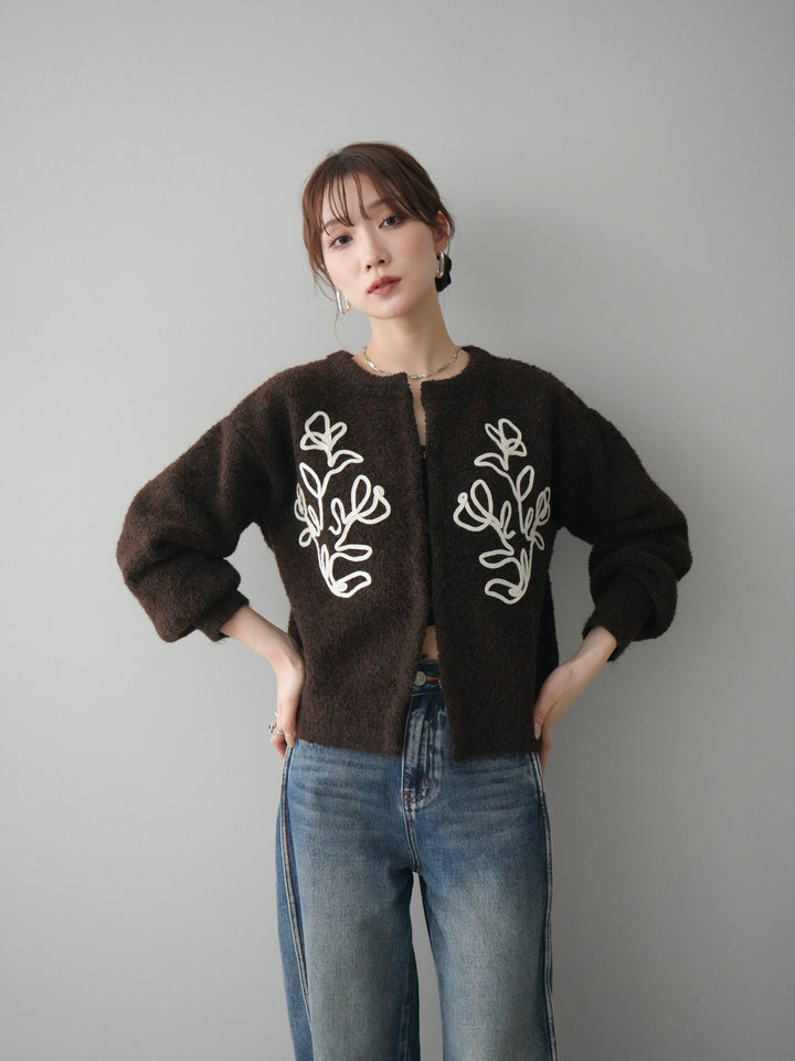 [予約]テープ刺繍ホック開きブークレニットカーディガン/darkbrown