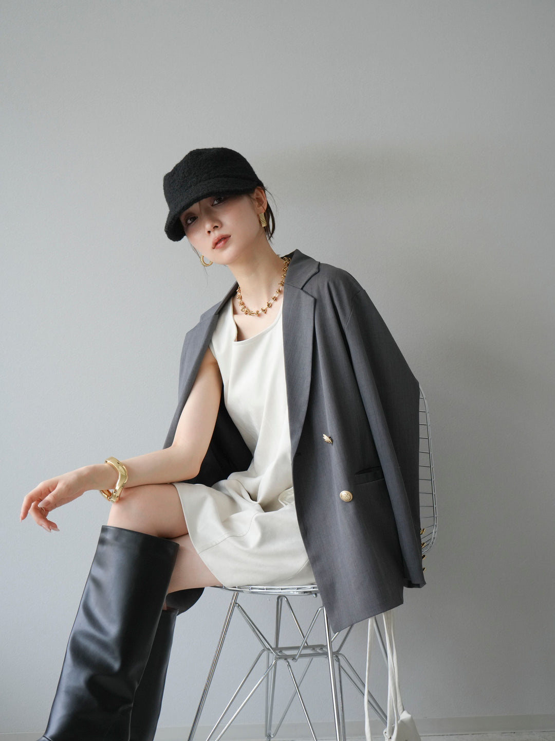 [SET]ゴールドボタンツイルダブルテーラードジャケット+ショルダーポーチ付スウェードミニワンピース(2set)