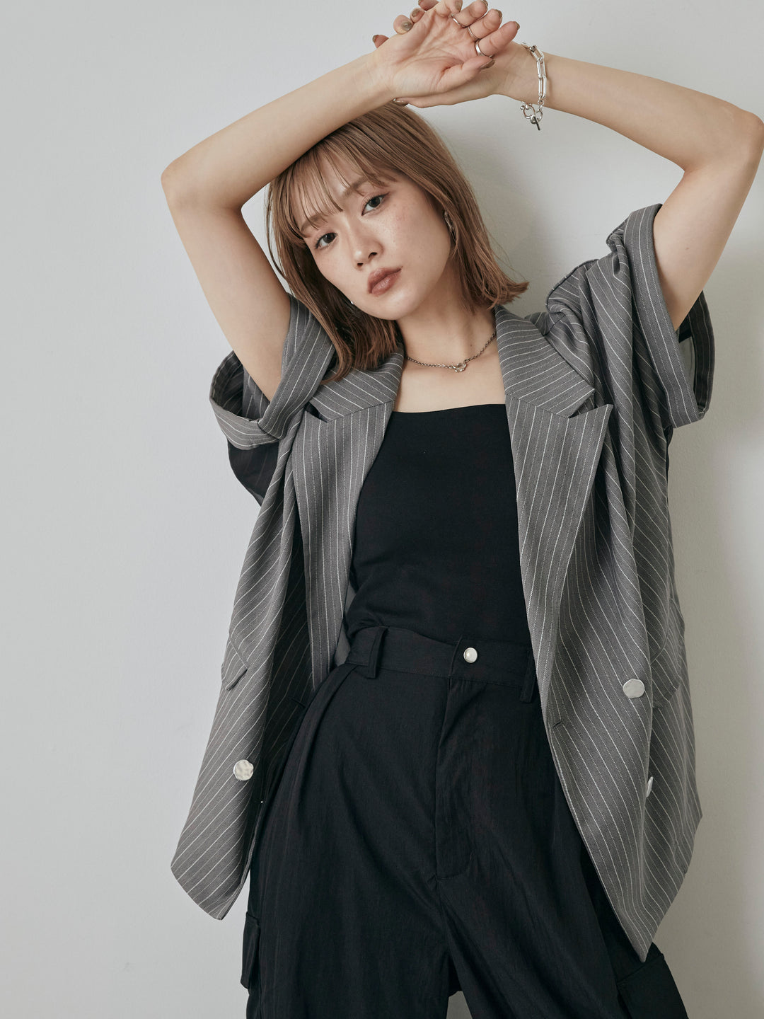 [予約]バックオーガンジーヘリンボーンストライプハーフジャケット/チャコール