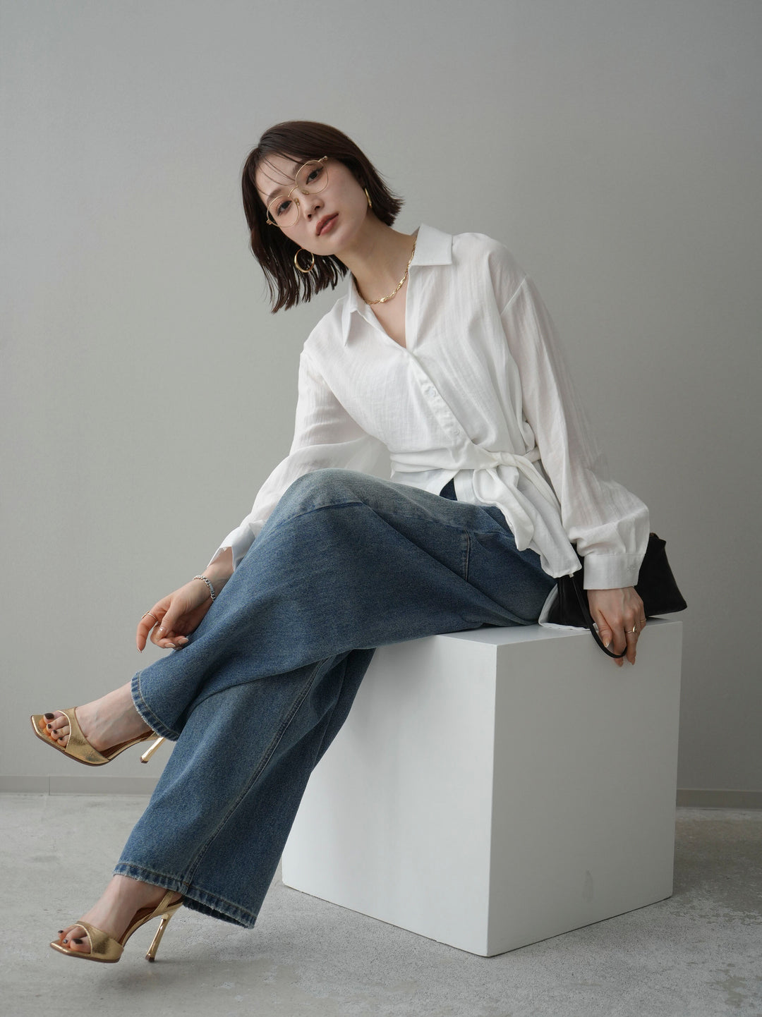 [SET]フロントアシンメトリーブラウス+アシメデザインワイドデニムパンツ(2set)