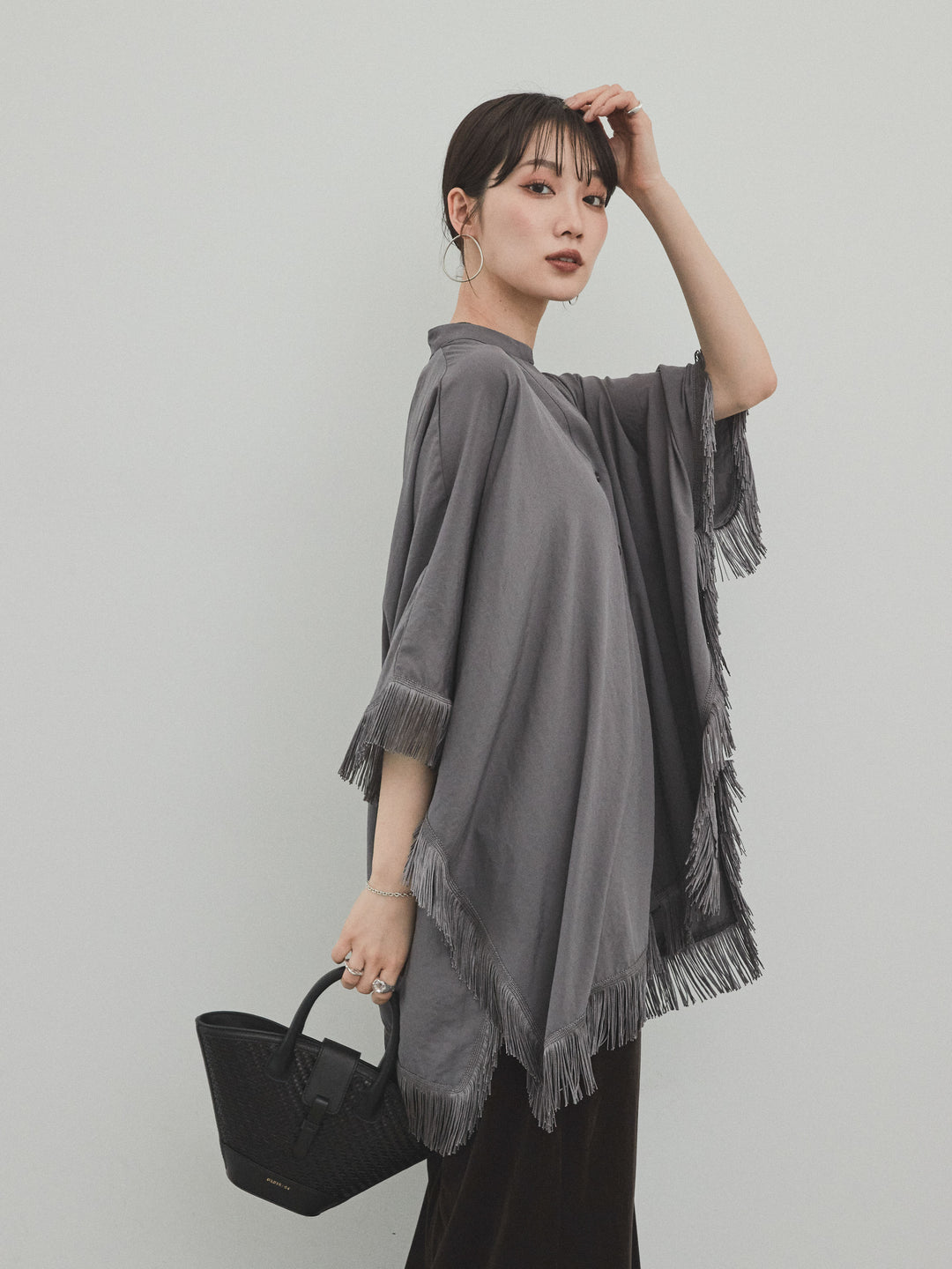 [SET] 方形流蘇斗篷襯衫 + 方形流蘇斗篷襯衫（2 件套）