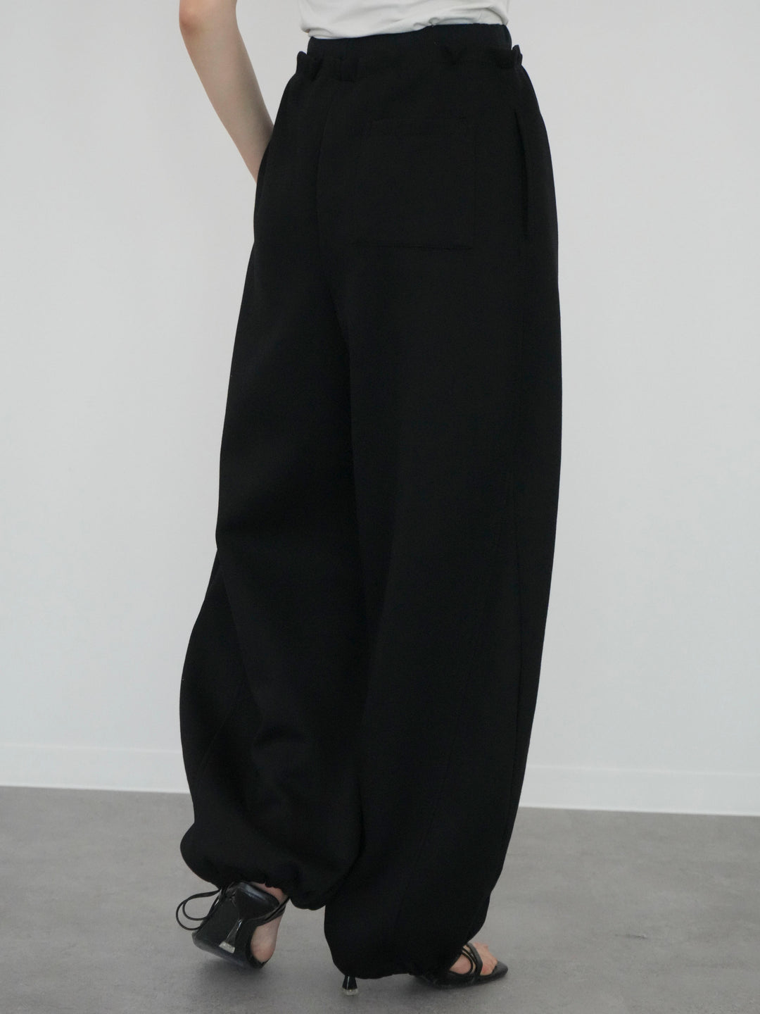 [予約]ダブルウエストドロストヘムスウェットパンツ/black