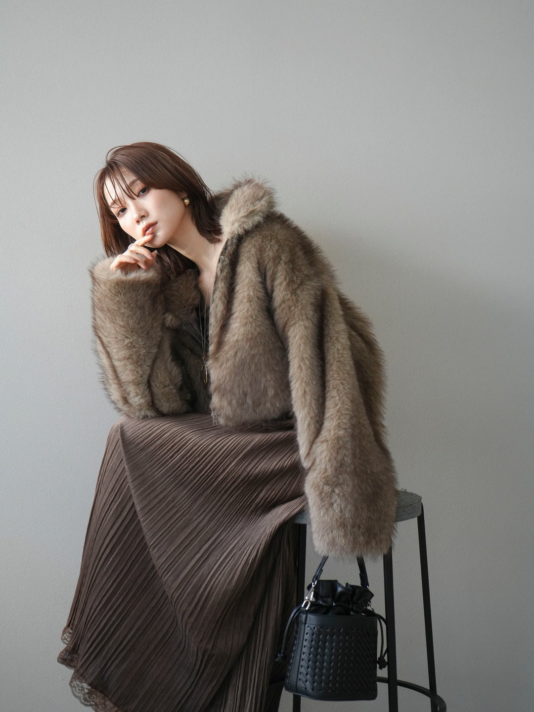 [予約]フェイクファーショートZIPジャケット/brownmix