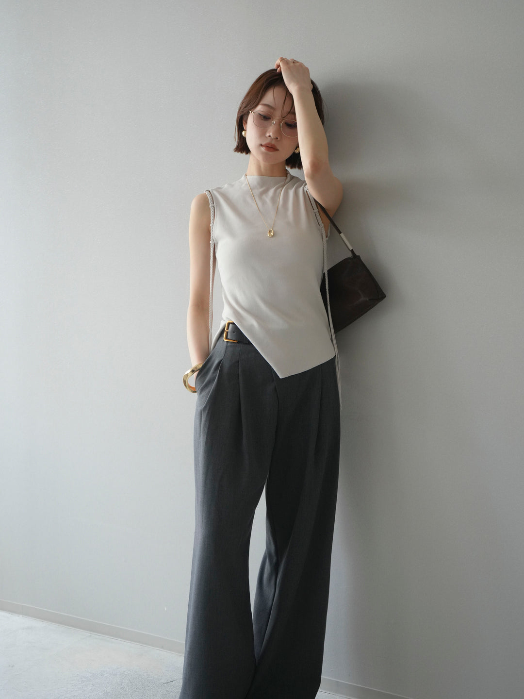 [予約]サイドコードアシメニットノースリーブ/white