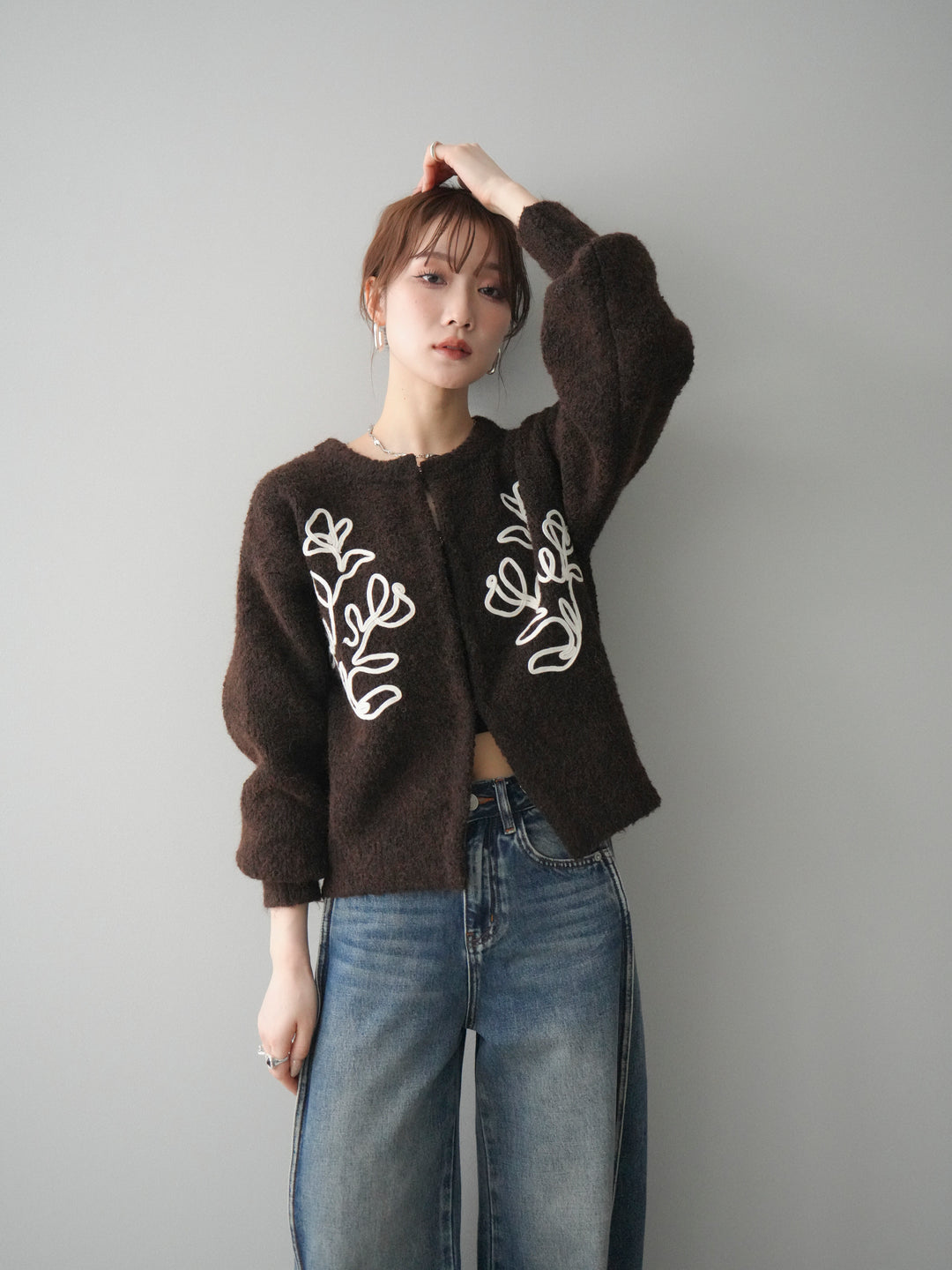 [予約]テープ刺繍ホック開きブークレニットカーディガン/darkbrown