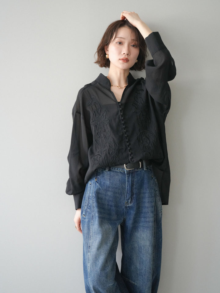 [予約]フロントコードエンブロイダリーブラウス/black