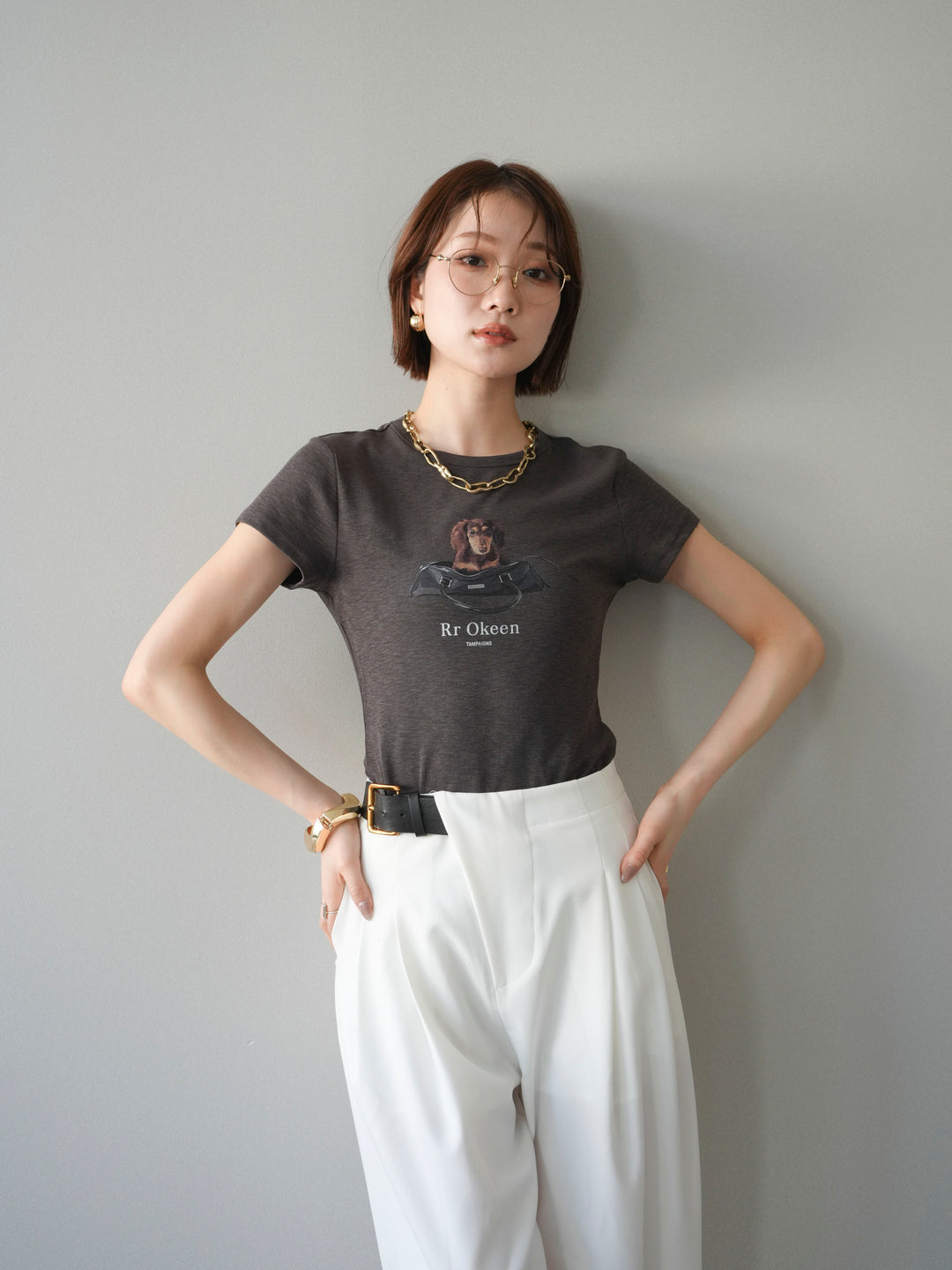 【套裝】狗狗緊身T卹+不對稱皮帶束口寬褲（兩件套）