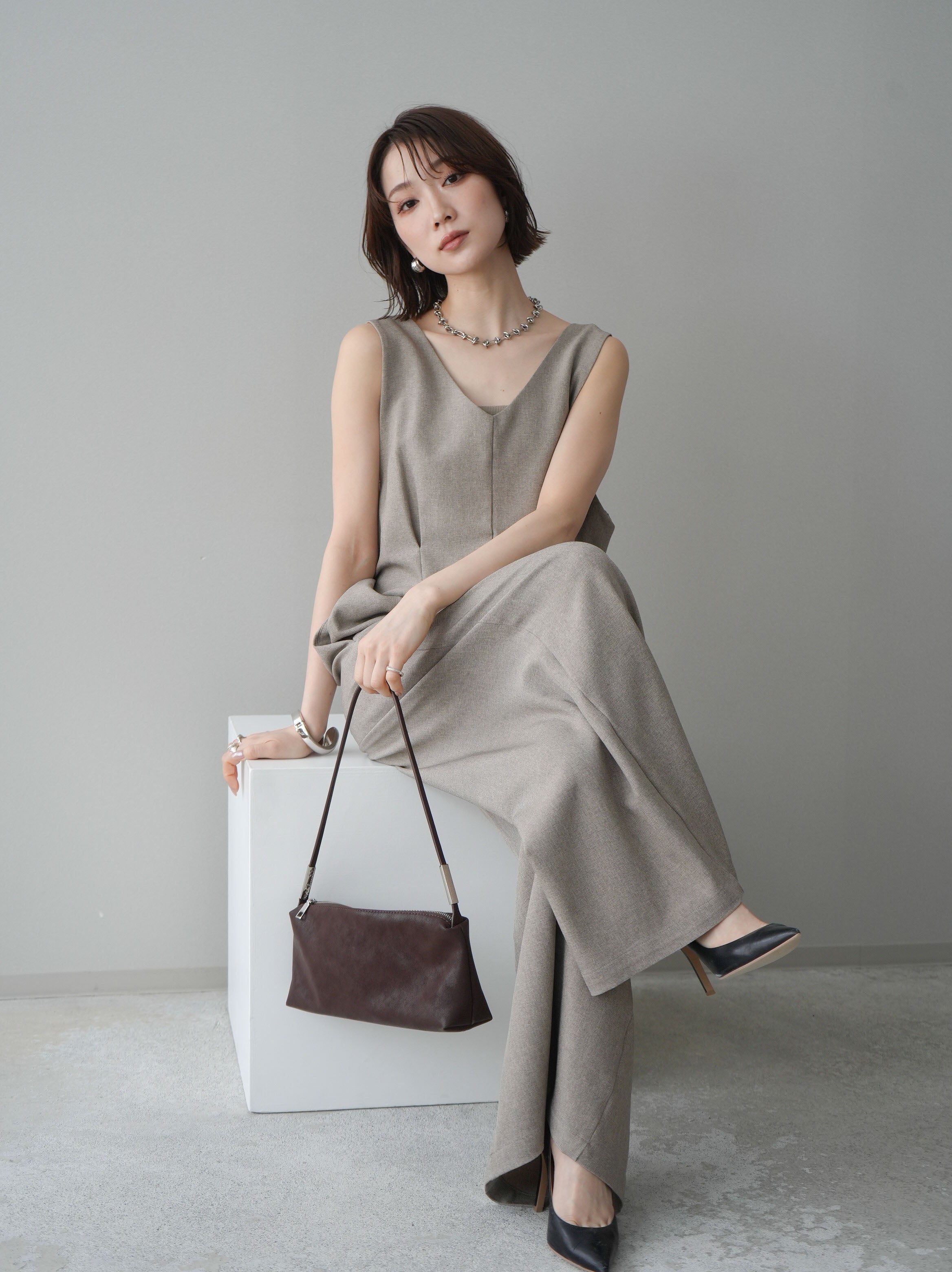 【極美品】エンフォルド トリプルクロス ワイドキュロットサロペット GRAY M 予約]ショルダーベルト前後2wayサロペット/mixbeige – Lumier