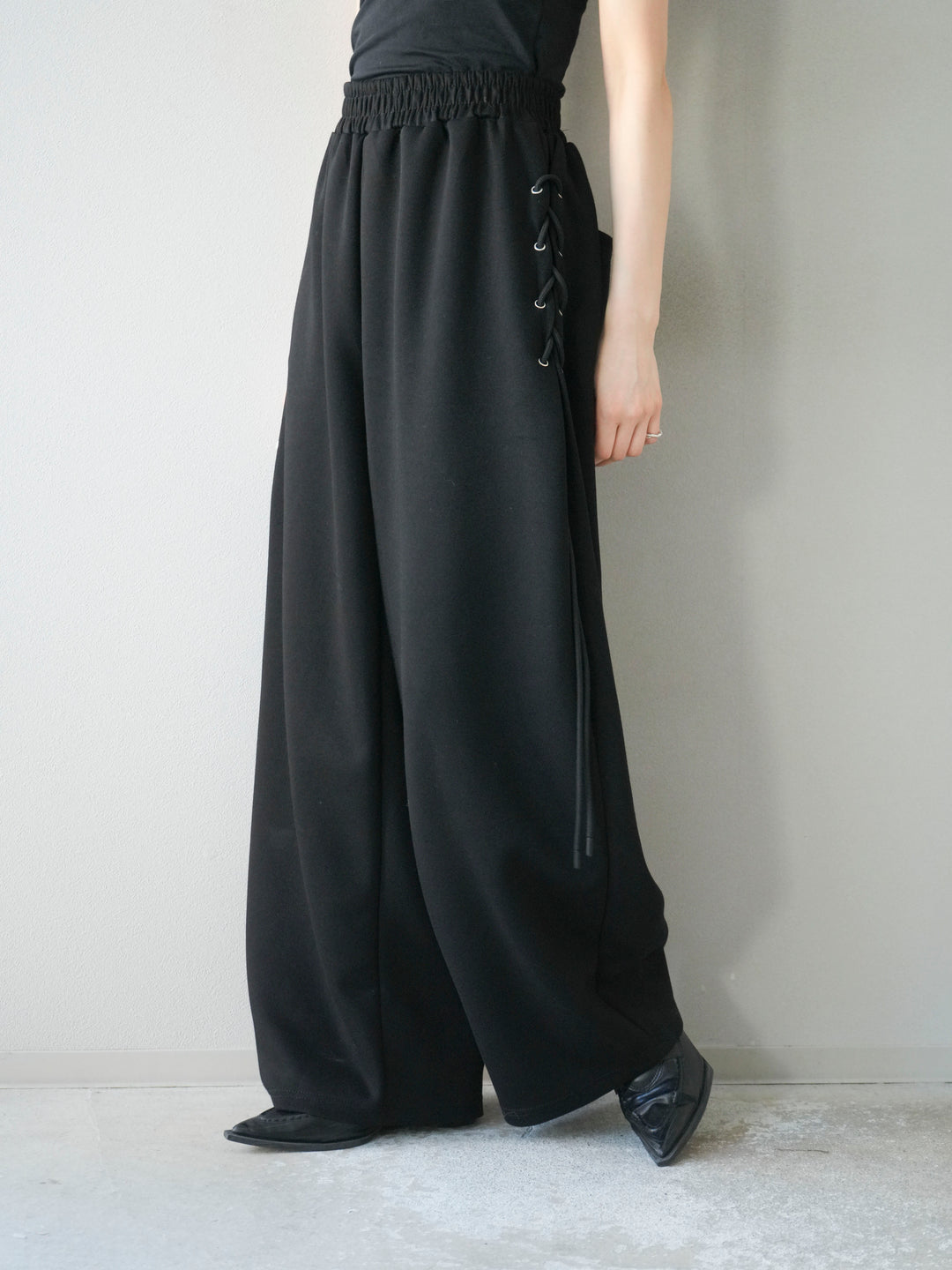[予約]サイドレースアップスウェットワイドパンツ/ブラック