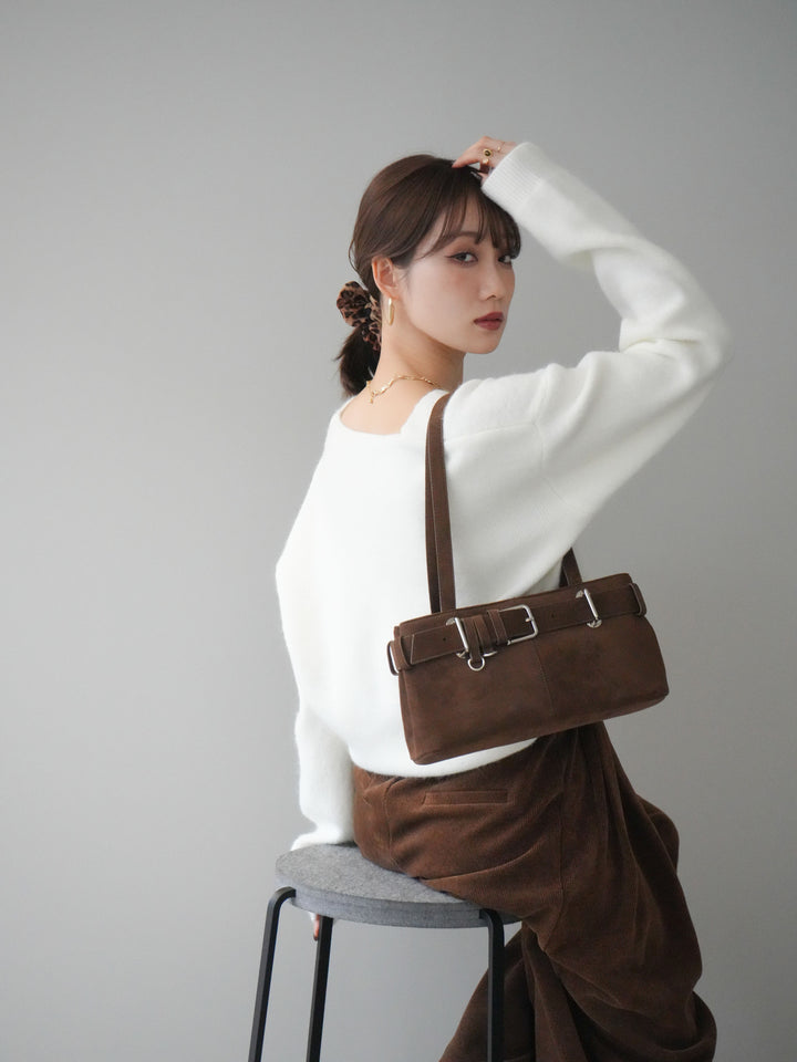 [予約]シュシュ付きアンゴラタッチVネックニットプルオーバー/white