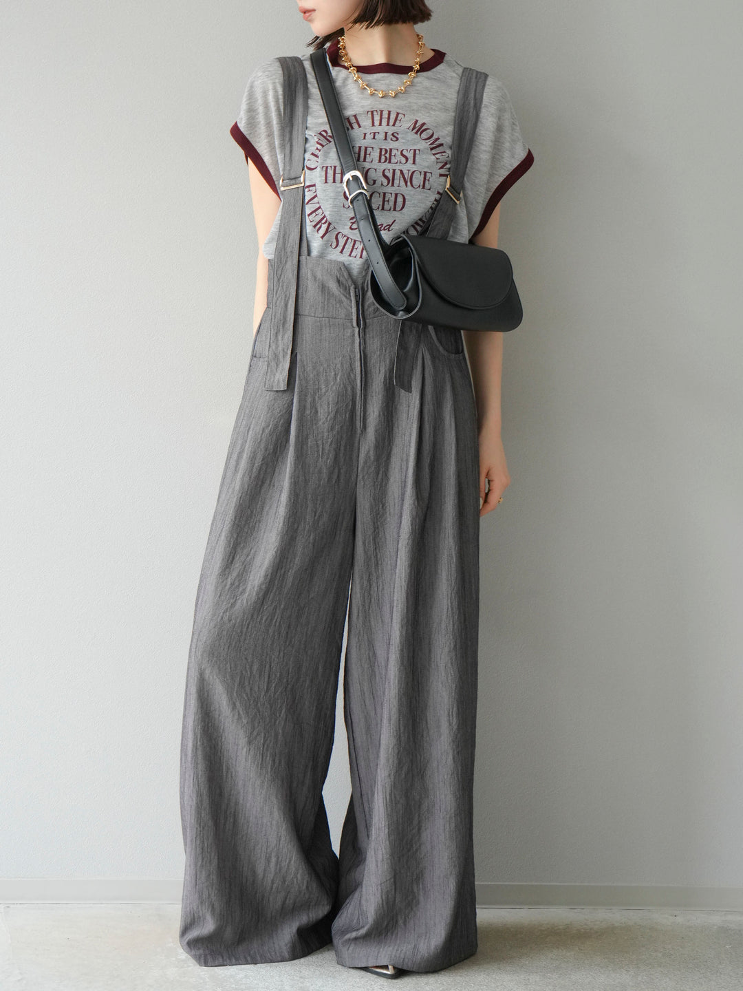 [SET]ストリングデザインハイウエストサロペット+シアーフライス ロゴプリントT (2set)