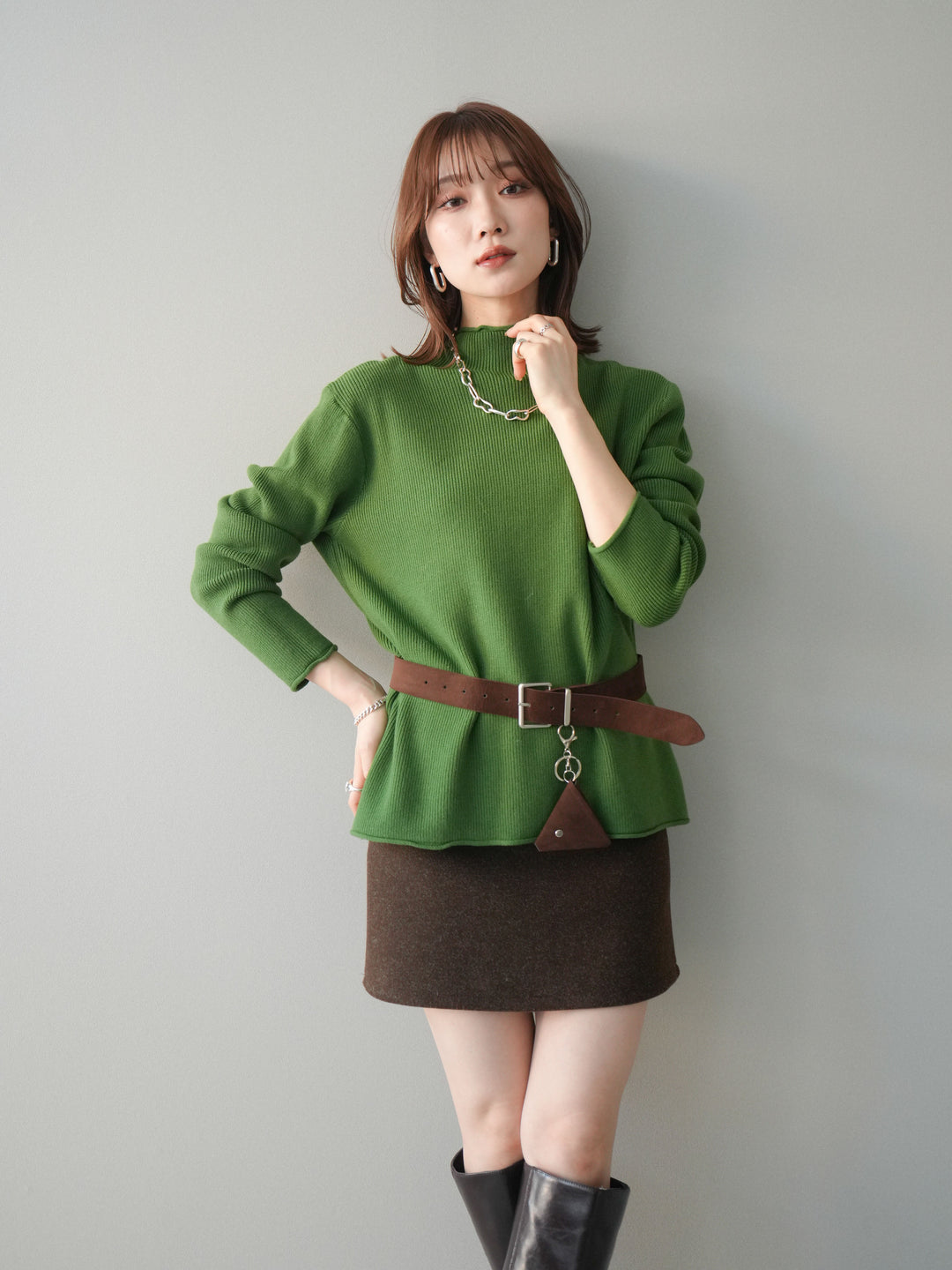 [予約]ボトルネック裾カールリブニットトップス/green