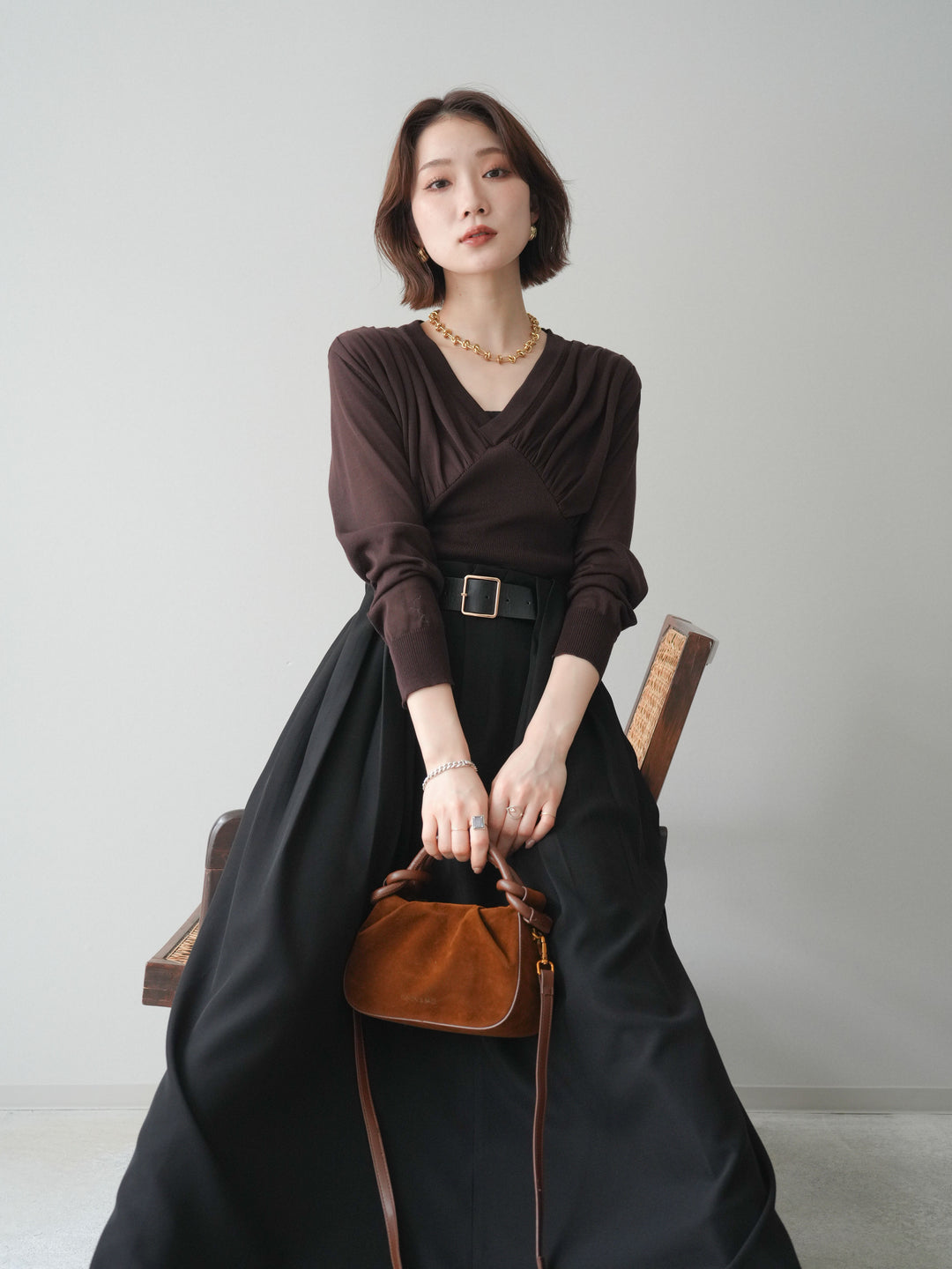 [予約]サイドギャザーVネックニットプルオーバー/brown