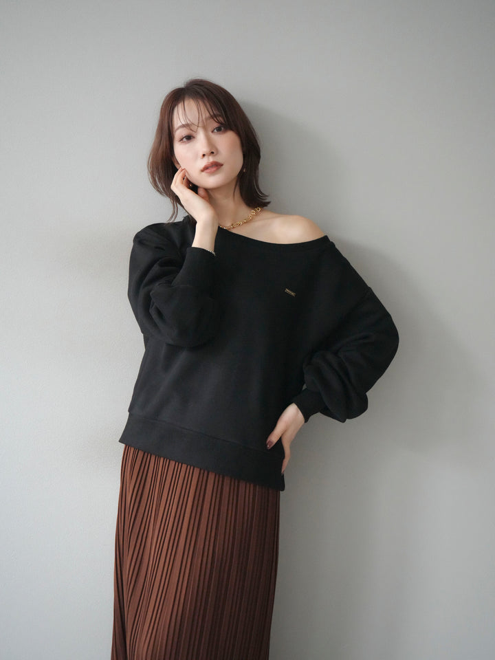 [予約]プレート付裏起毛ワンショルプルオーバー/black